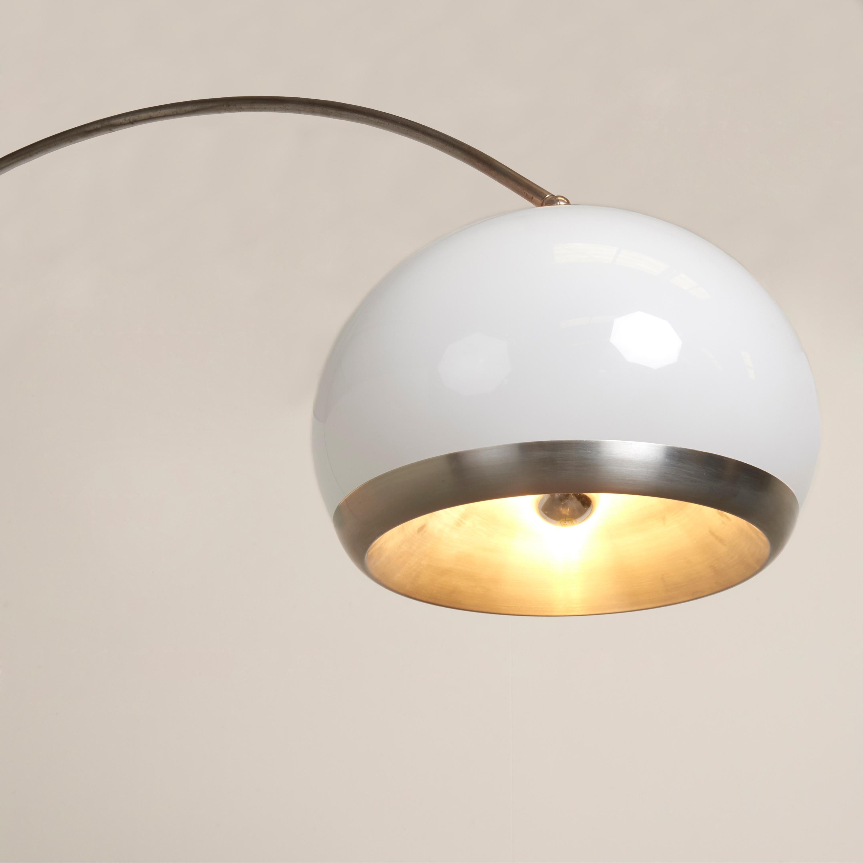 Mid Century Dorée arc floor lamp by Guzzini, Italy 1960s For Sale 1