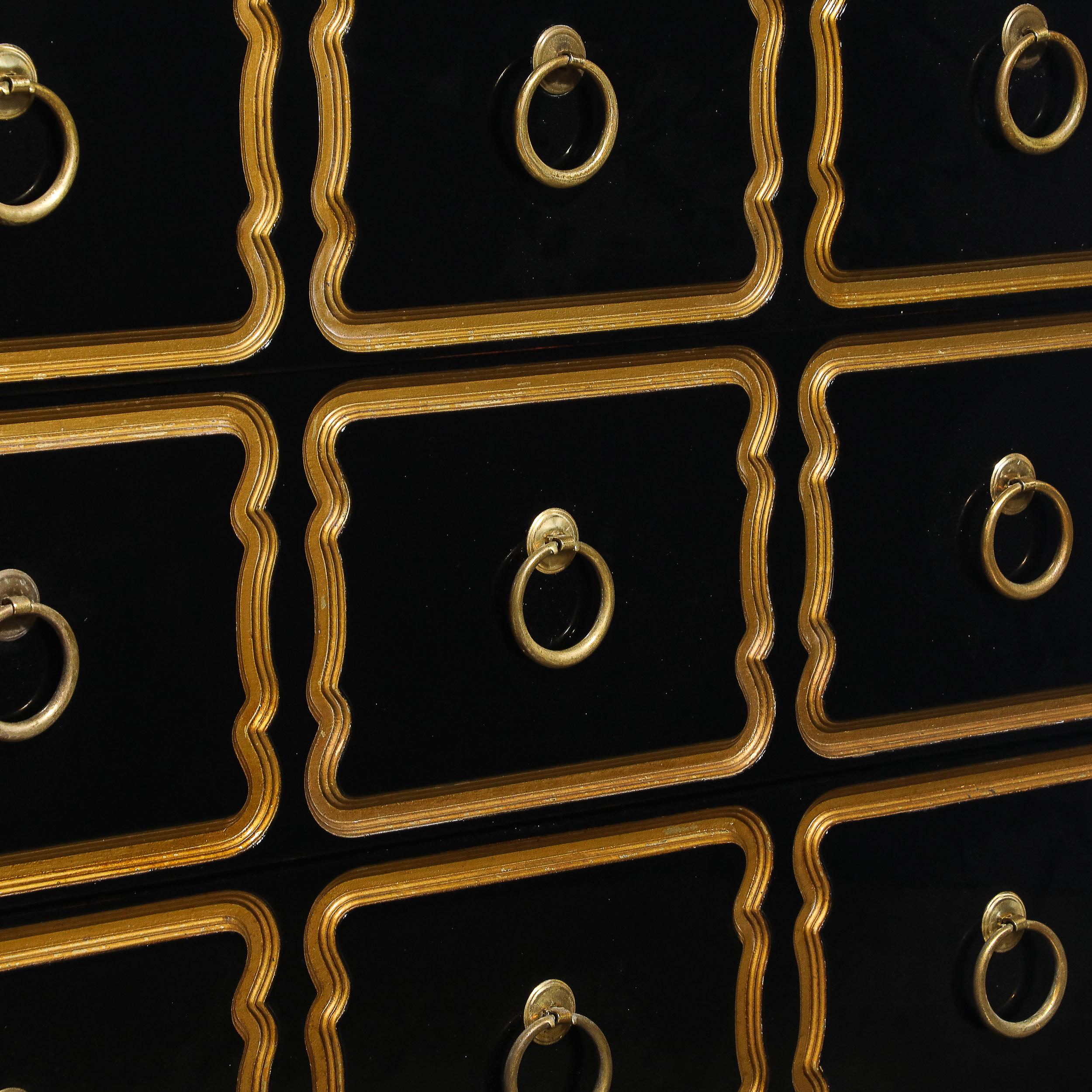 Mid-Century Dorothy Draper Kommode für España, vergoldet und schwarz lackiert (Vergoldetes Holz) im Angebot