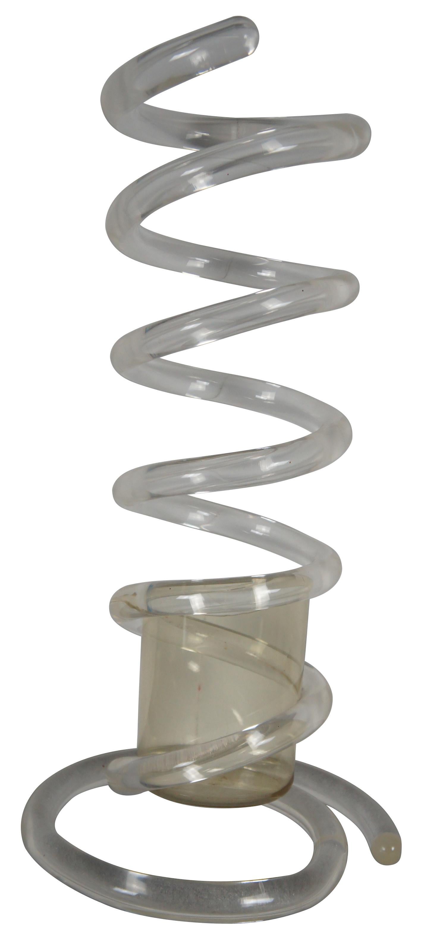 Vintage tubular lucite spiral umbrella stand or cane holder by Dorothy Thorpe.

Measures: 11.5” x 24” / Cup Diameter – 4.75” (Diameter x Height).