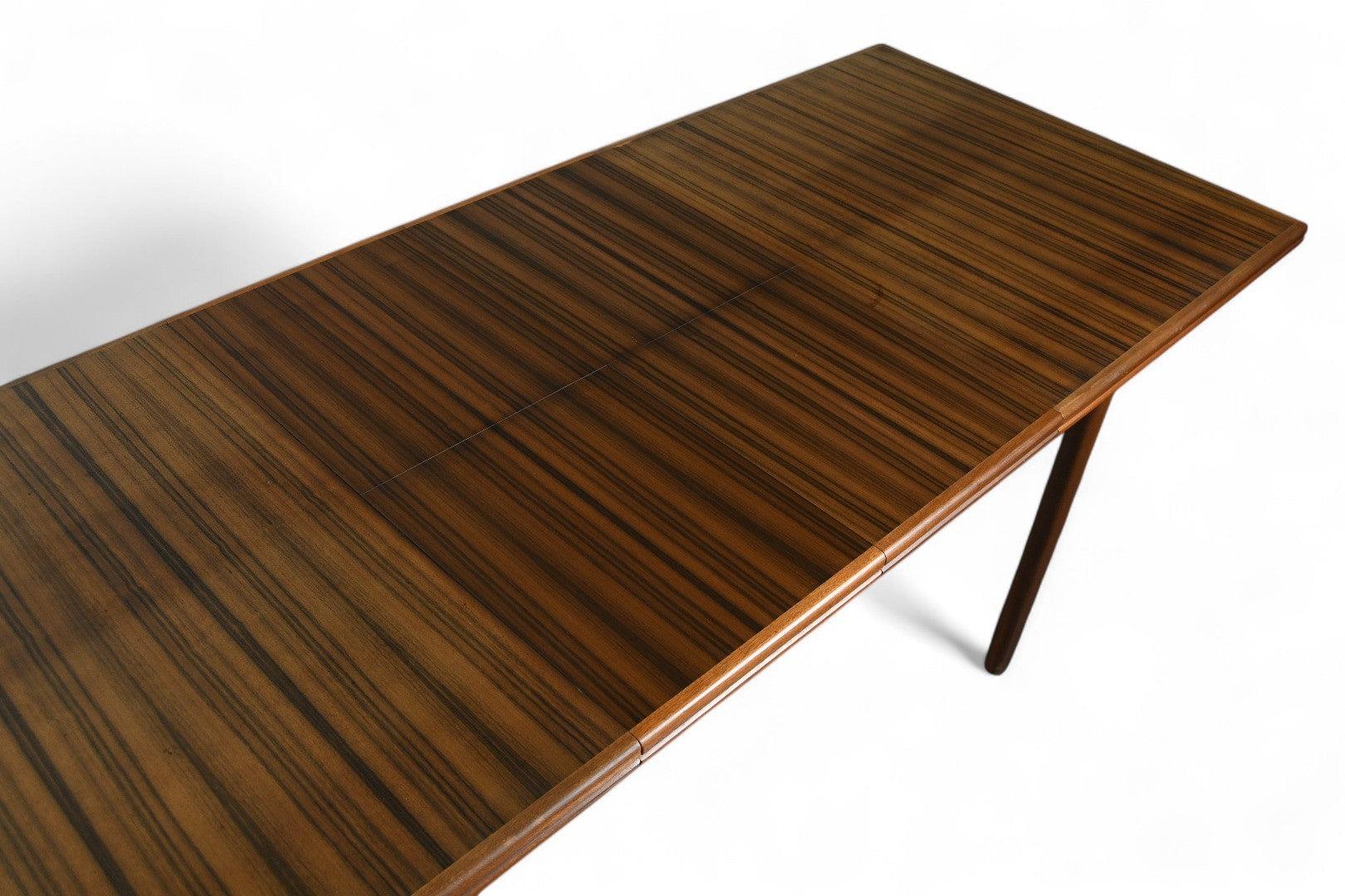 Mid Century Double Butterfly Leaf Esstisch in Nussbaum im Angebot 8
