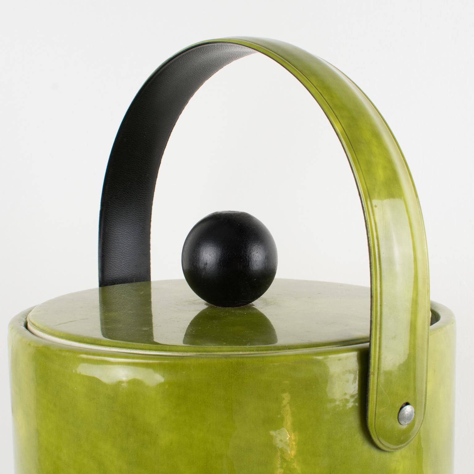 Seau à glace en cuir PVC vert pour bar à deux étages du milieu du siècle en vente 7