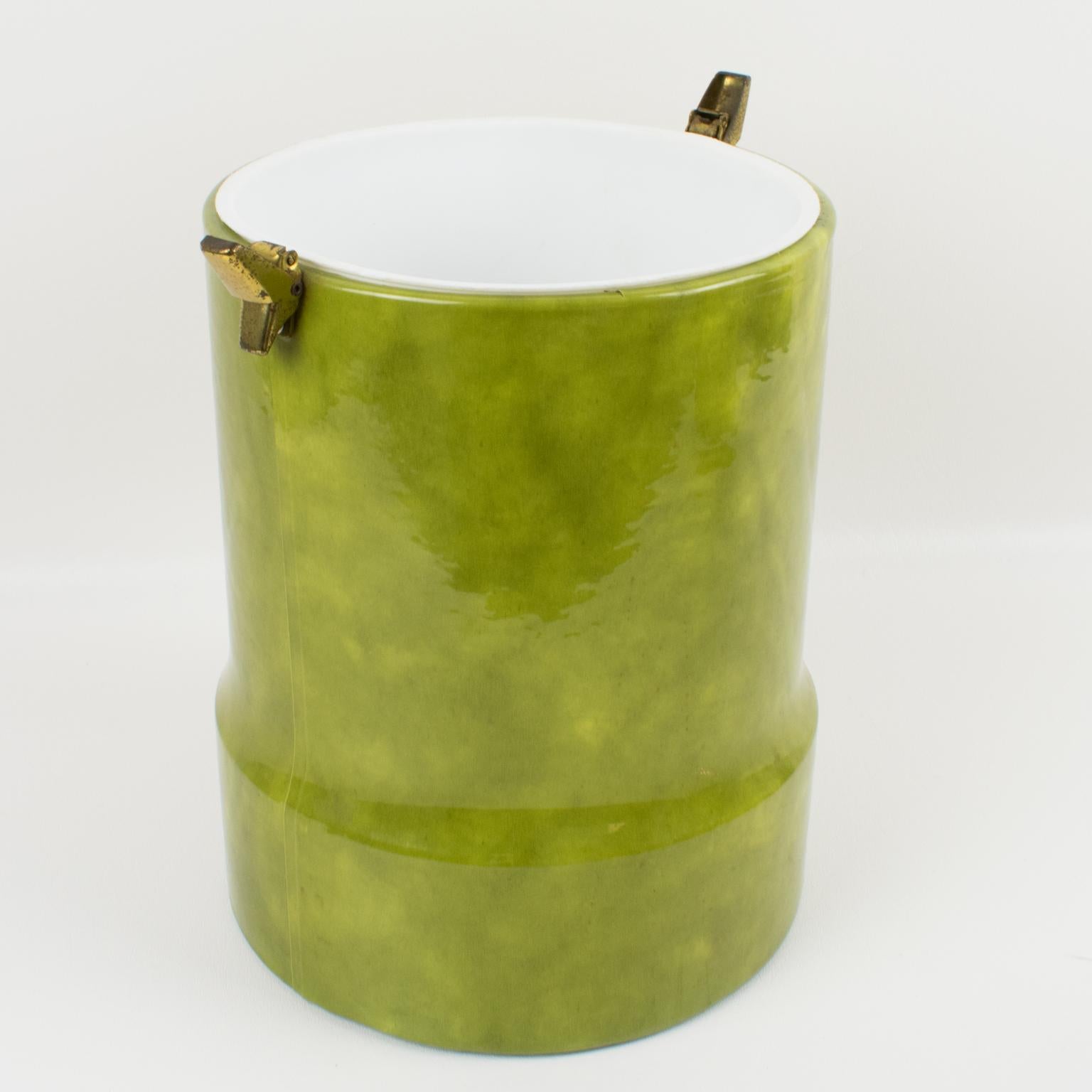 Seau à glace en cuir PVC vert pour bar à deux étages du milieu du siècle en vente 2