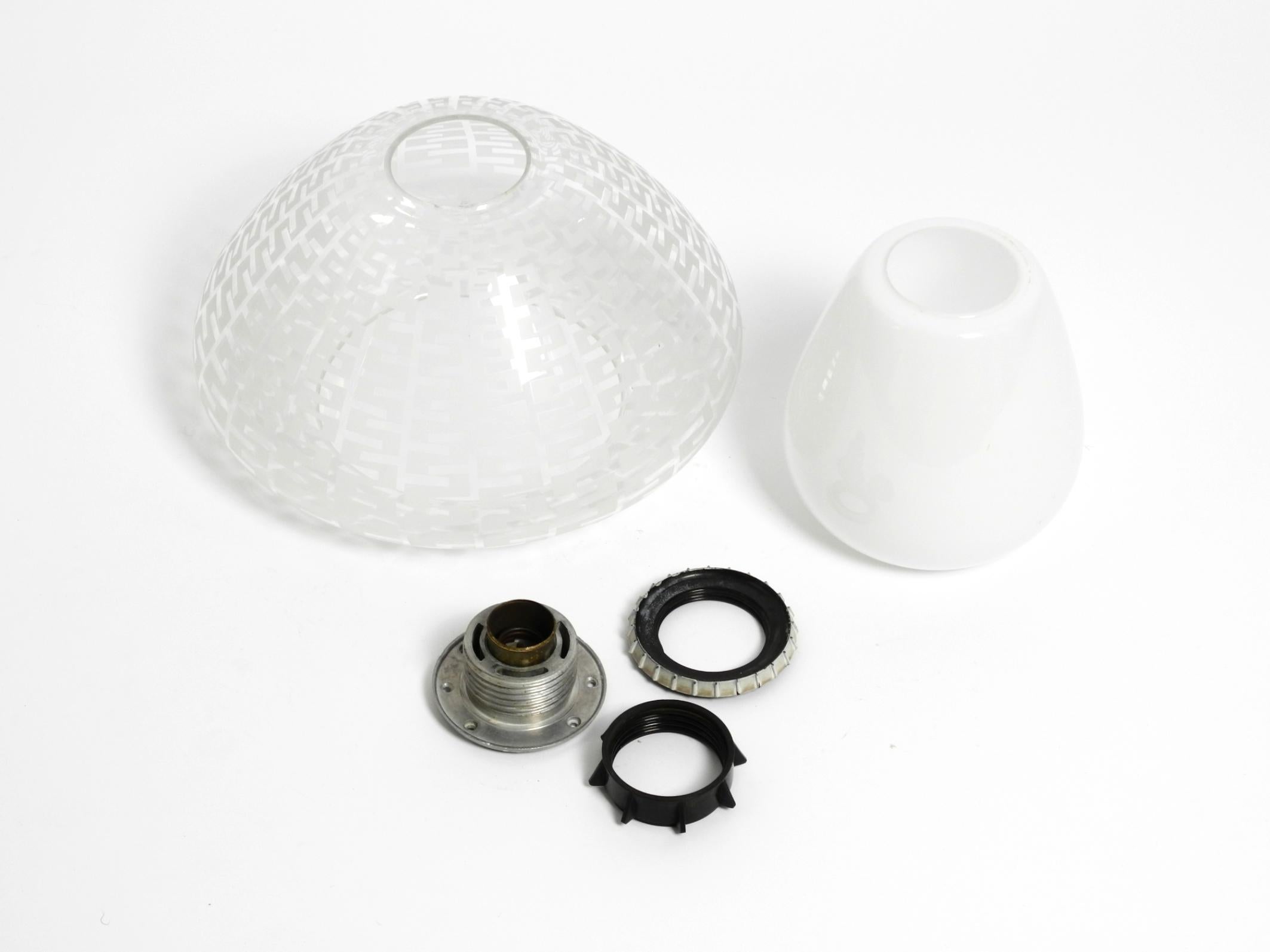 Lampada da soffitto in vetro doppio di metà secolo di Wilhelm Wagenfeld per Peill & Putzler in vendita 3