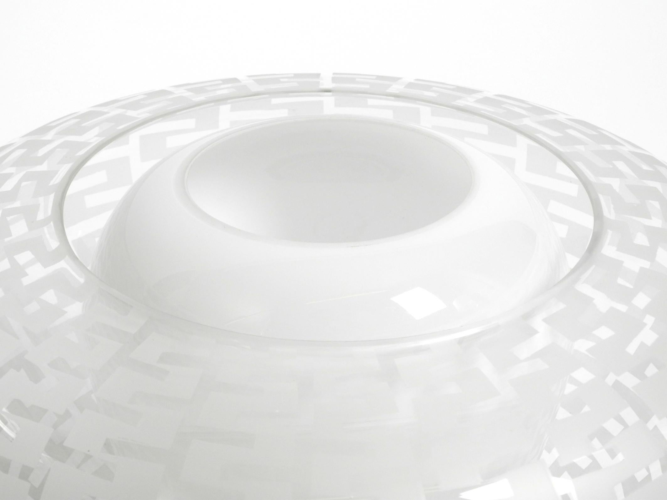 Lampada da soffitto in vetro doppio di metà secolo di Wilhelm Wagenfeld per Peill & Putzler in vendita 8