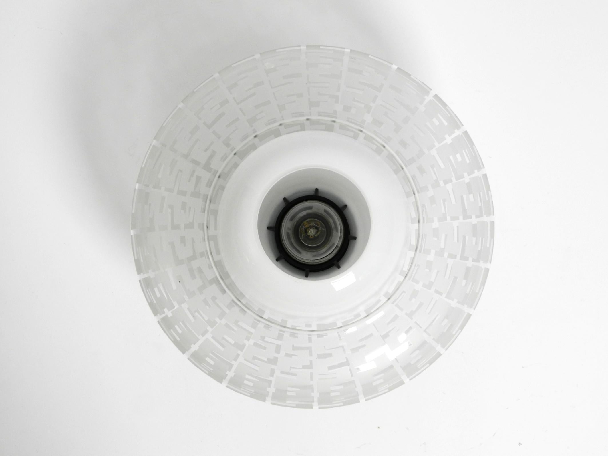 Lampada da soffitto in vetro doppio di metà secolo di Wilhelm Wagenfeld per Peill & Putzler In condizioni buone in vendita a München, DE
