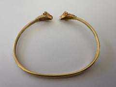 Mid-Century 18K Yellow Gold Double Rams Head Flexible Bangle Bracelet