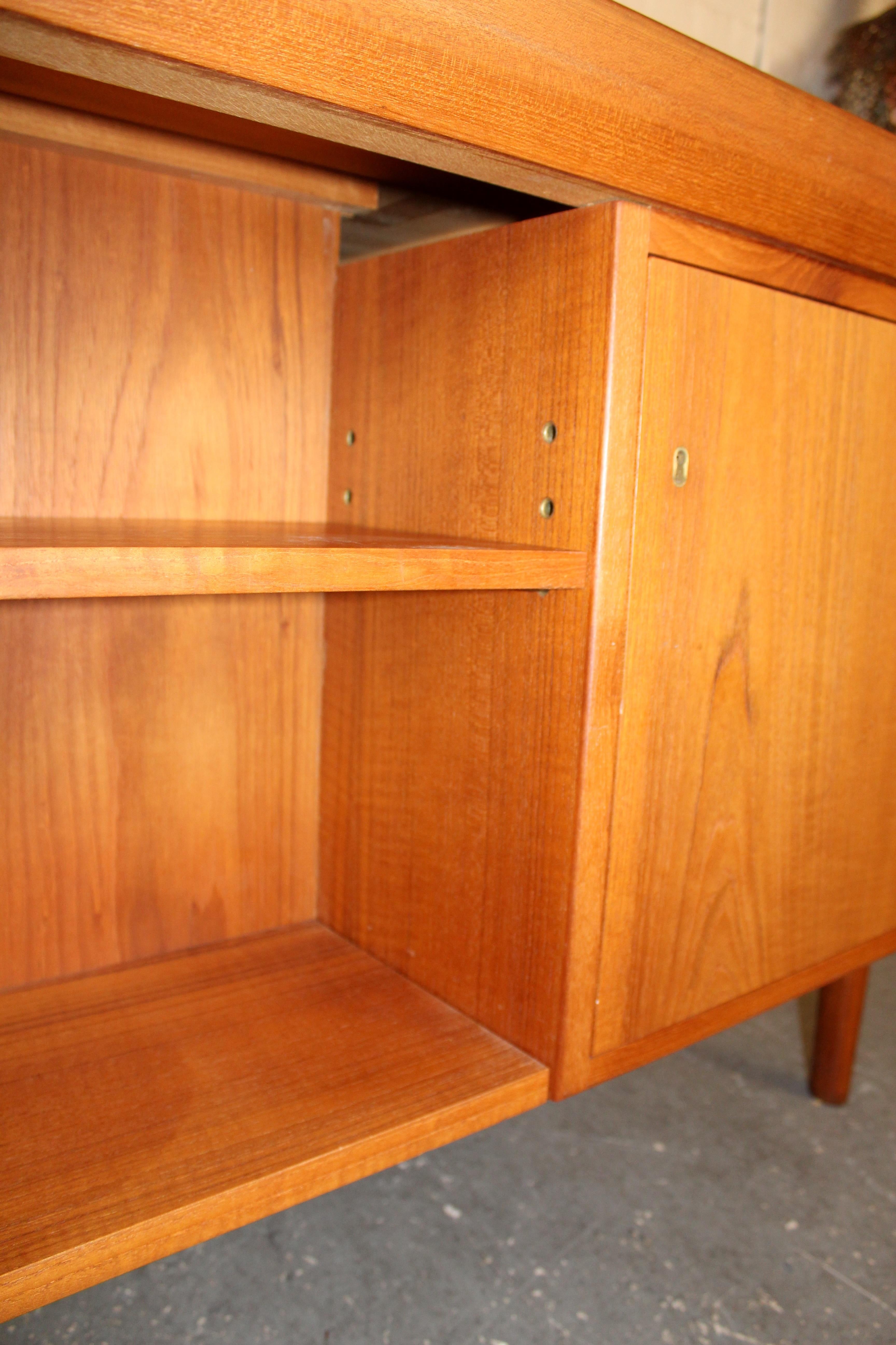 Bureau double en teck 