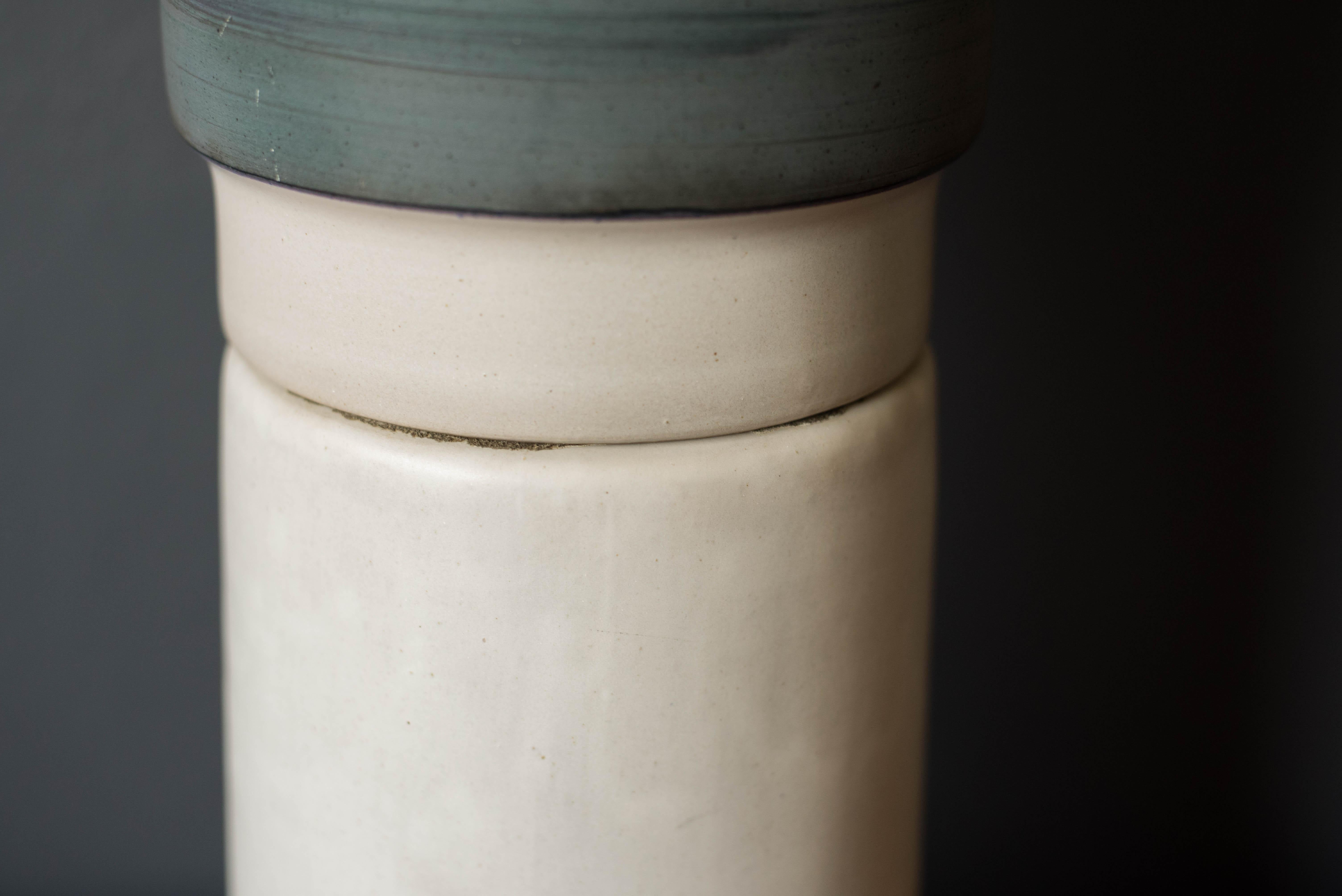 Lampe en poterie empilée doublement en grès du milieu du siècle dernier par Martz en vente 6