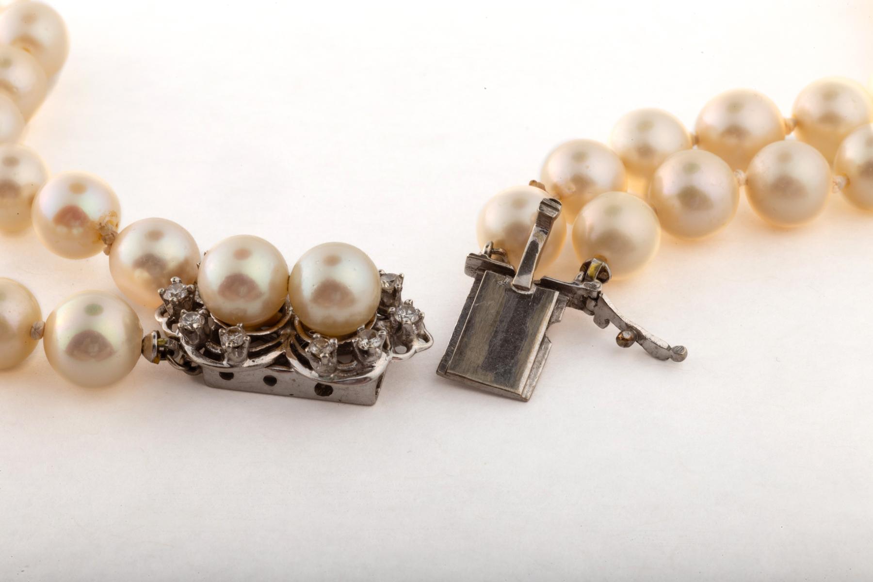 Mid Century Double Strand Cultured Pearls with Diamond Pearl Clasp For Sale 1