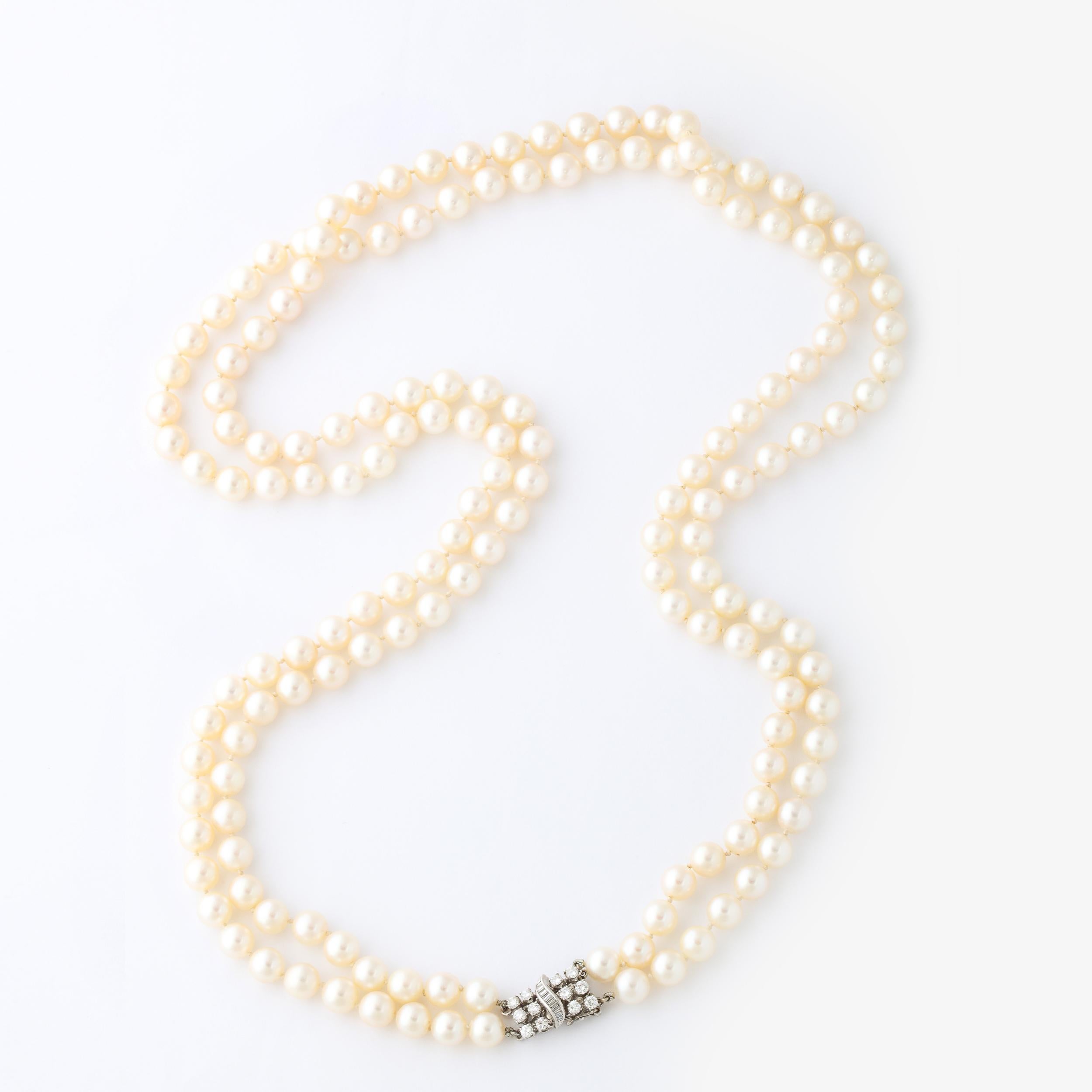 Mid Century Double Strand Pearls with Diamond Clasp For Sale 3