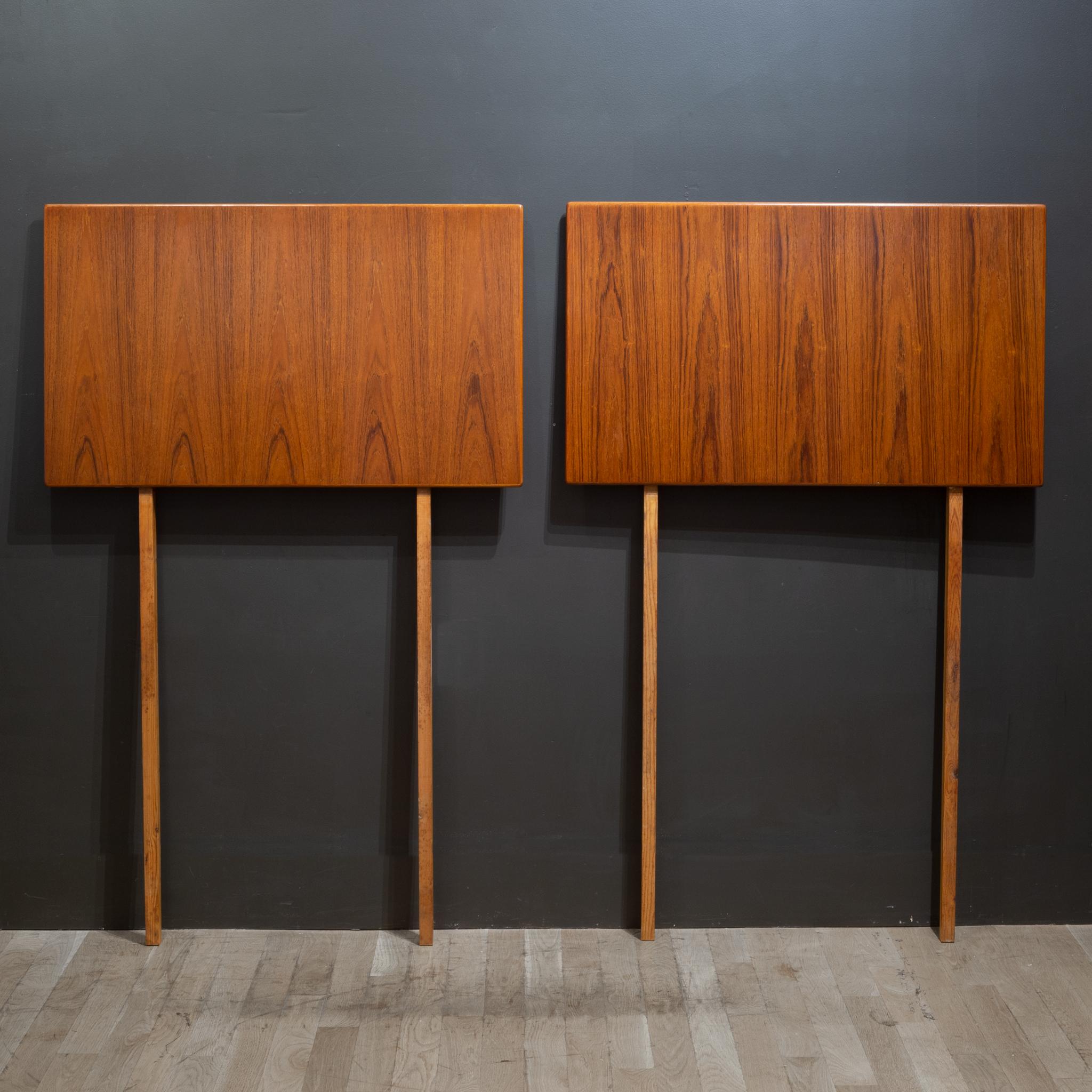 Mid-century Draw Leaf Teak Dining Table c.1960 6