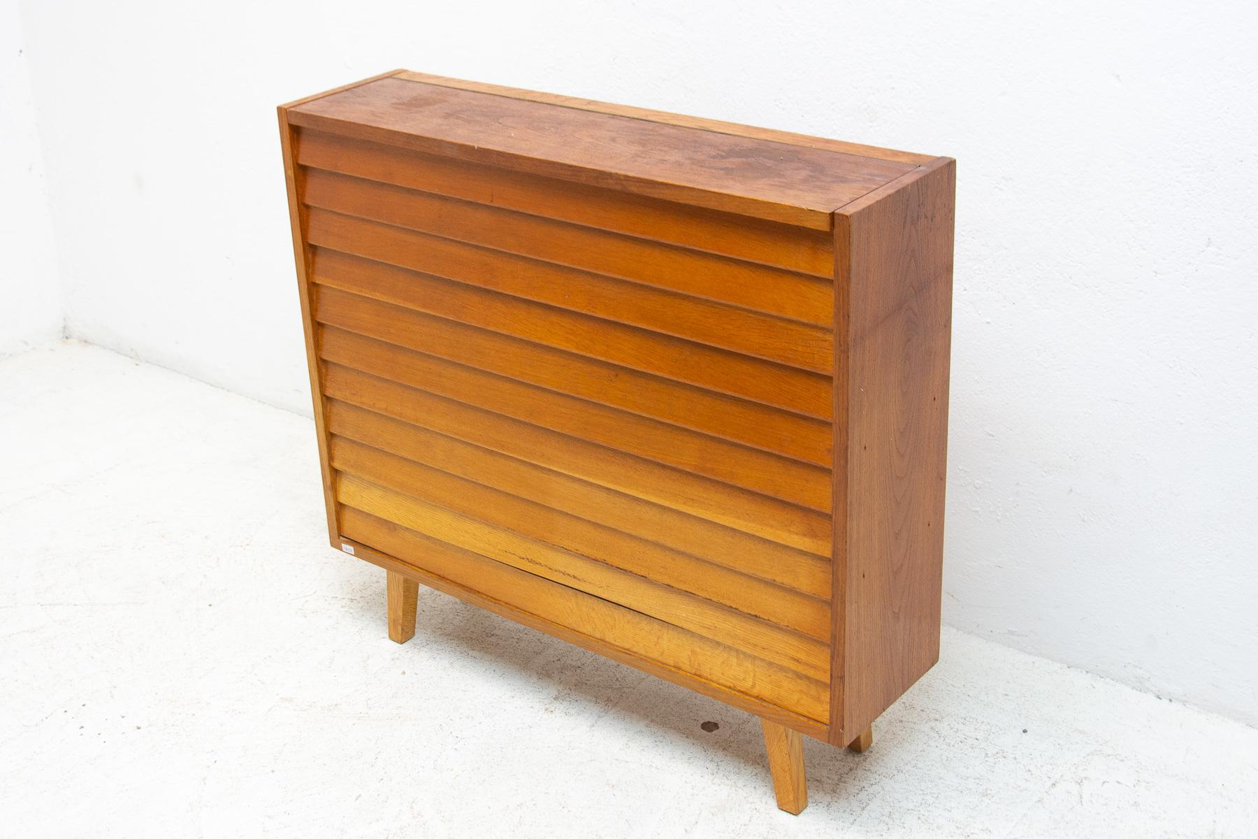 Mid Century Dresser, 1960´S, Czechoslovakia For Sale 9