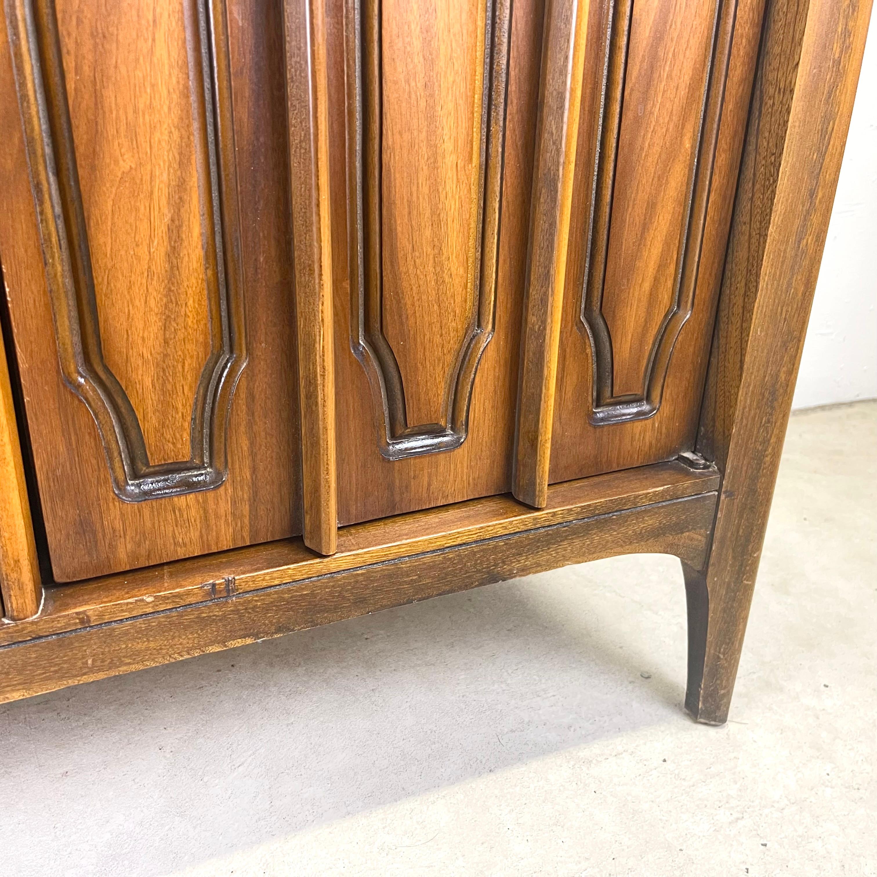 Mid-Century Dresser and Mirror Set by Kent Coffey For Sale 10