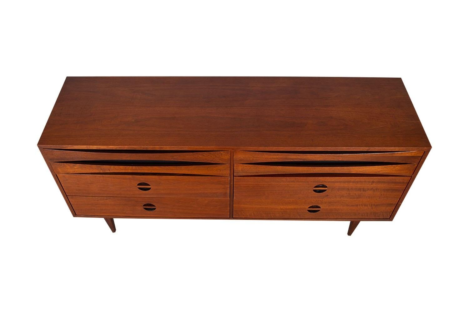 Mid-Century Modern Mid-Century Dresser Arne Vodder Style West Michigan Furniture For Sale