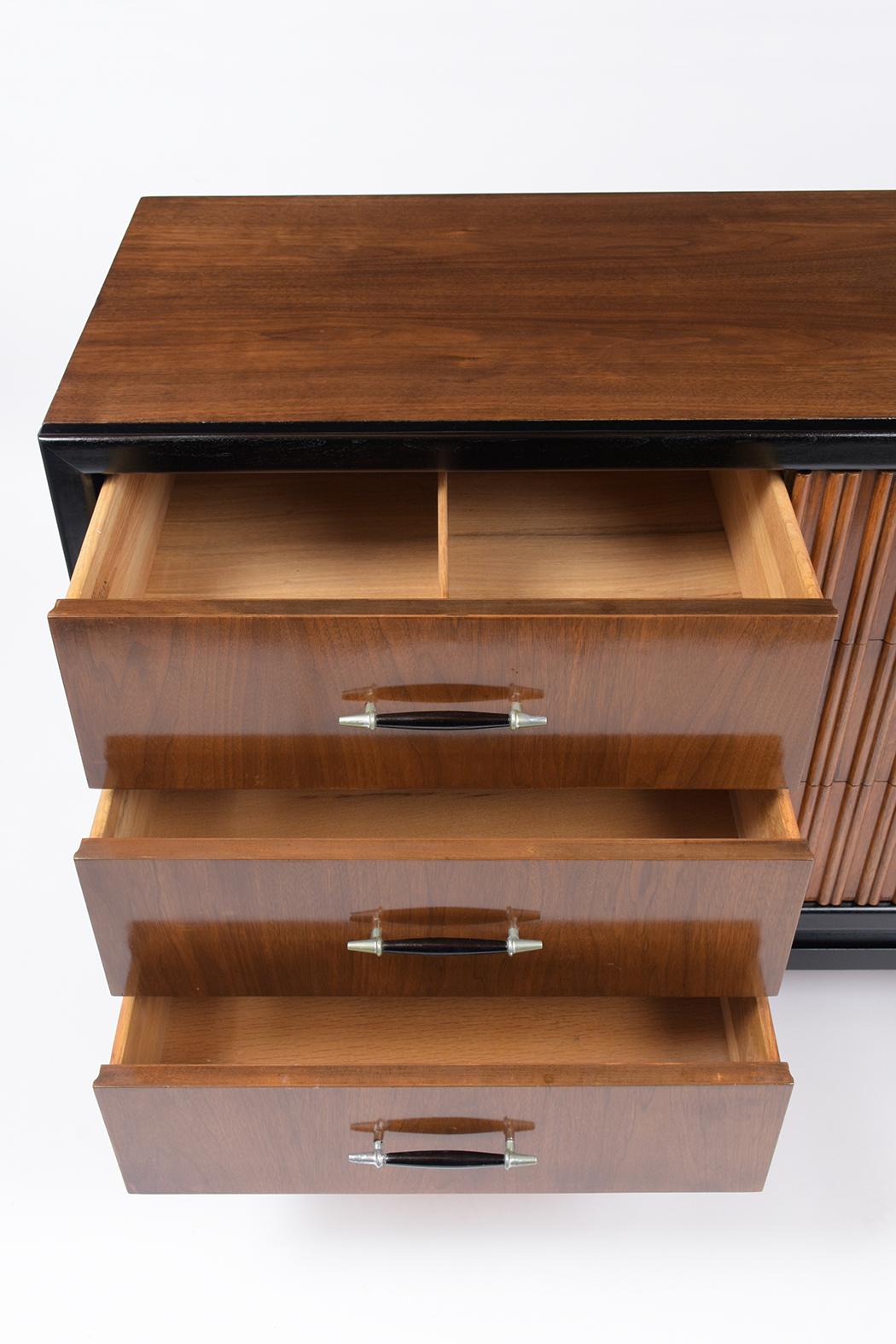 Mid-20th Century Midcentury Dresser by American of Martinsville