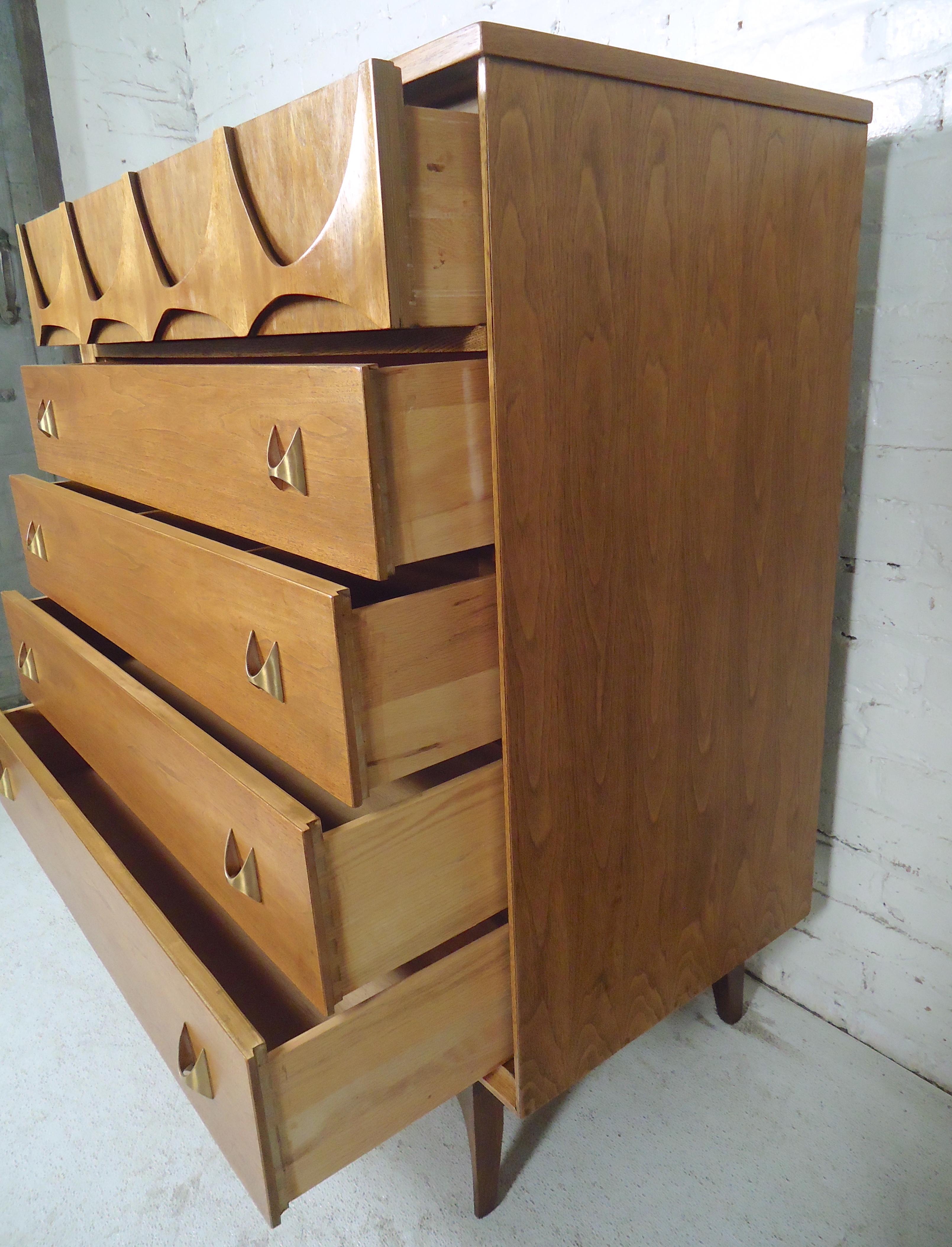 Midcentury Dresser by Broyhill In Good Condition In Brooklyn, NY