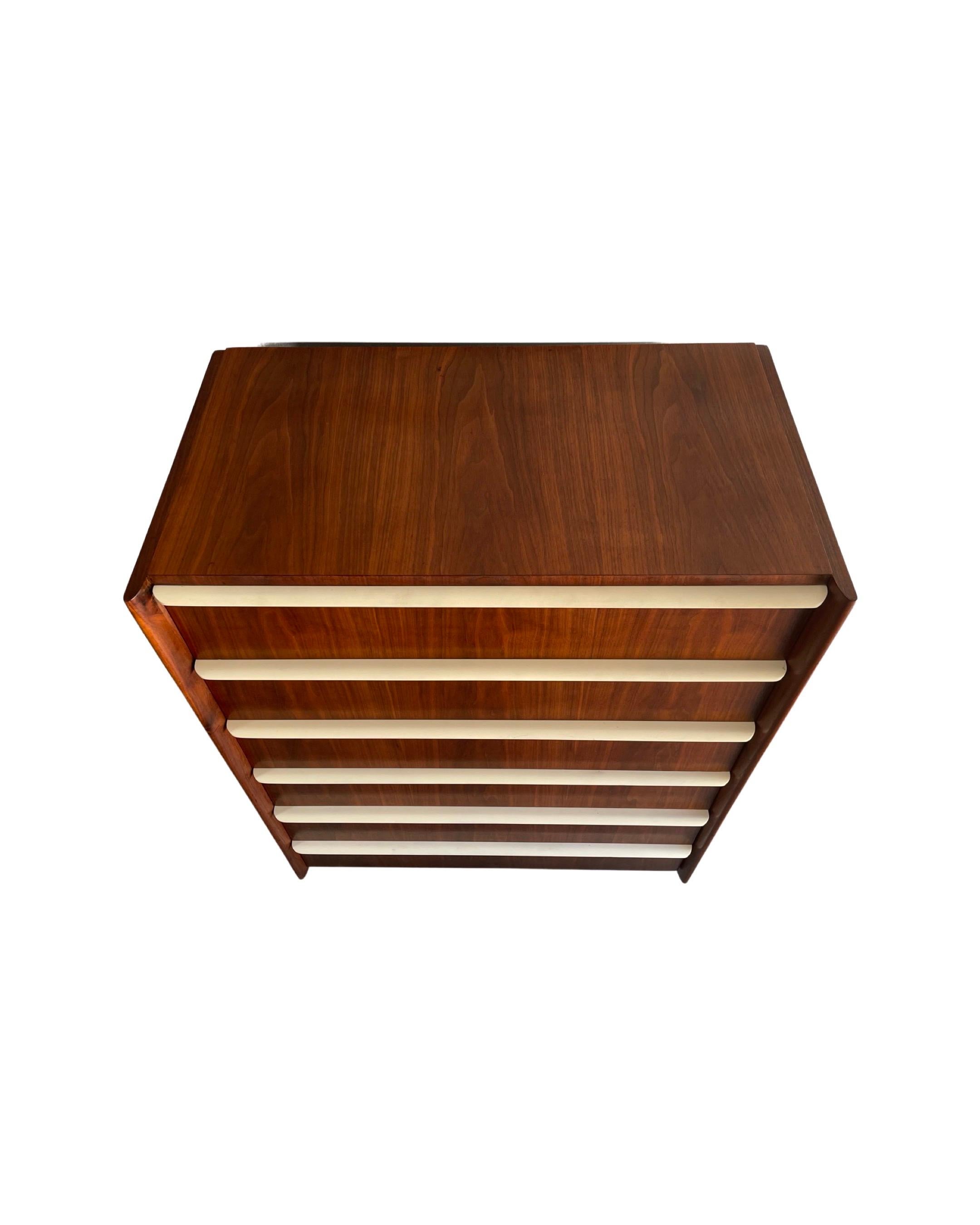 North American Mid Century Dresser by Gilbert Rohde for Herman Miller in Walnut, Circa 1948