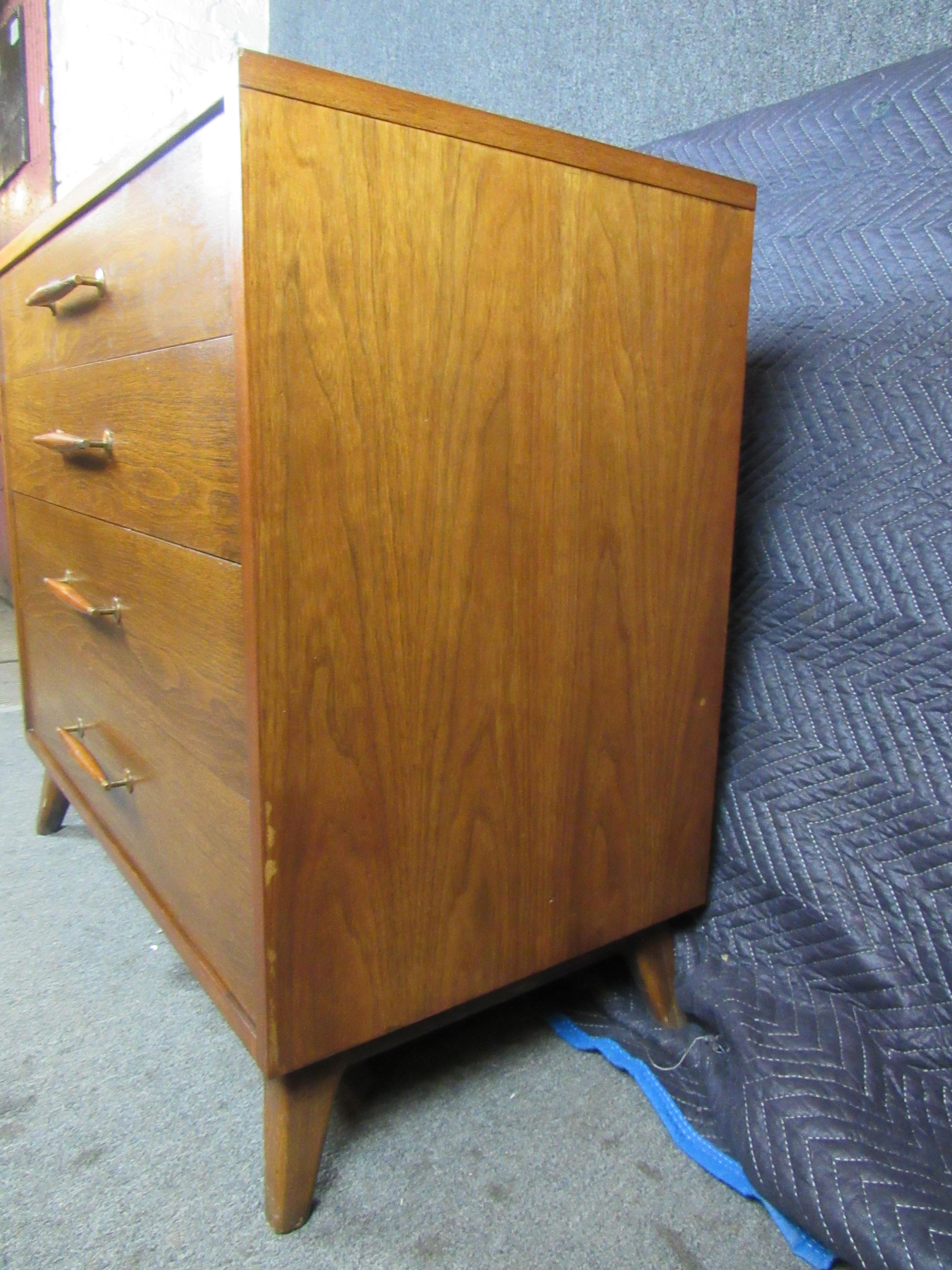 Midcentury Dresser by Heritage Henredon For Sale 2