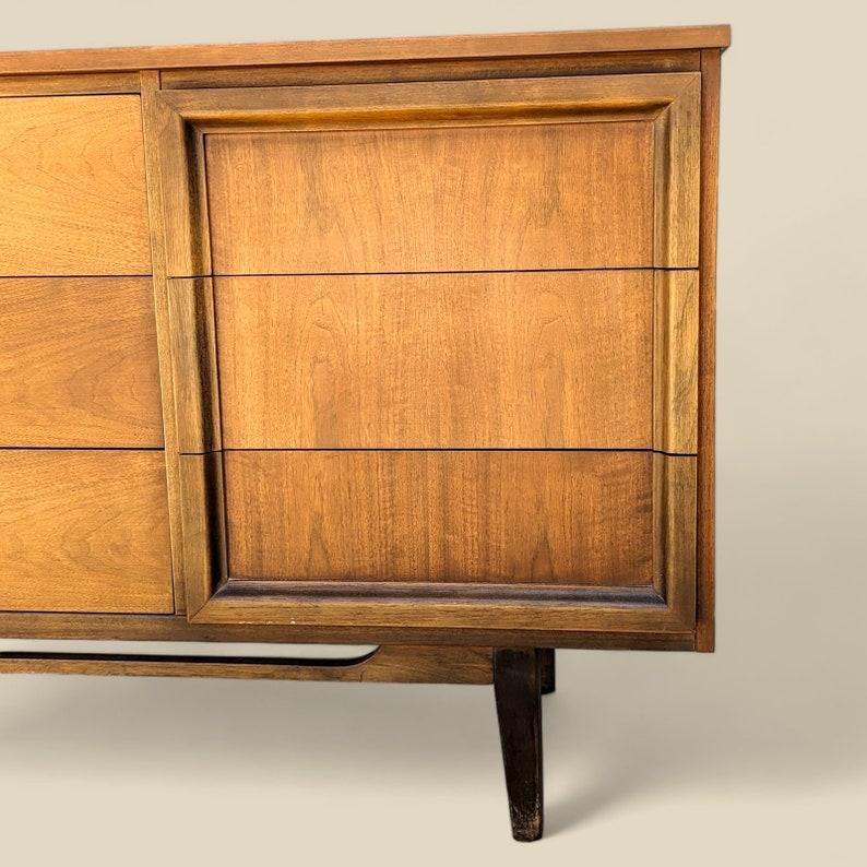 Mid Century Dresser by LA Period Furniture, Nine Drawers, Credenza For Sale 2
