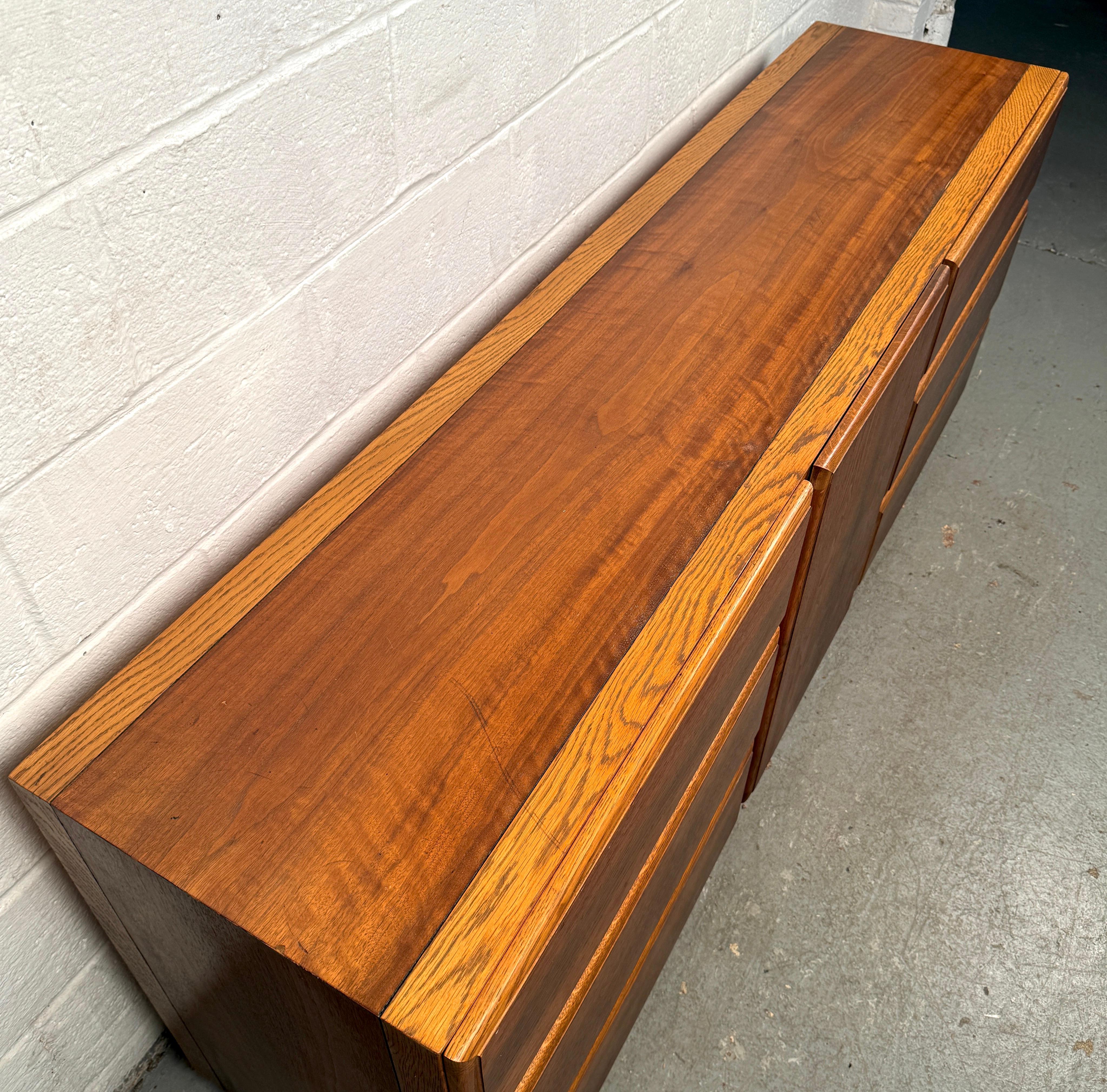 Mid-Century Dresser by Lane Furniture In Good Condition For Sale In Brooklyn, NY