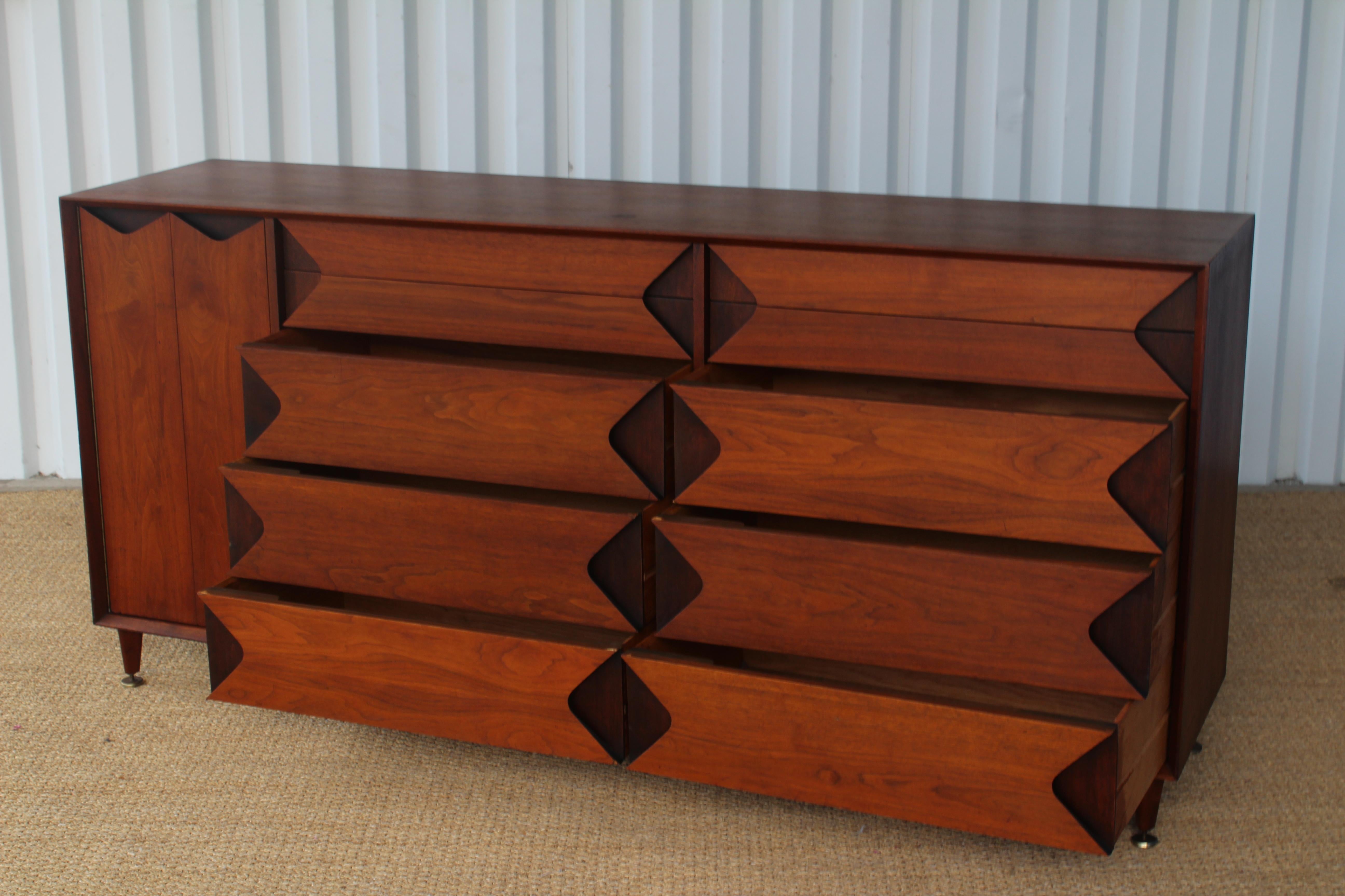 Mid Century Dresser by Marc Berge for Grosfeld House, U.S.A, 1950s In Good Condition In Los Angeles, CA