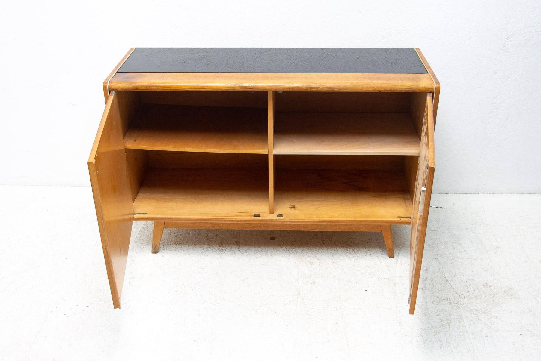 Mid-Century Dresser by Nepožitek & Landsman for Jitona, 1970's 3