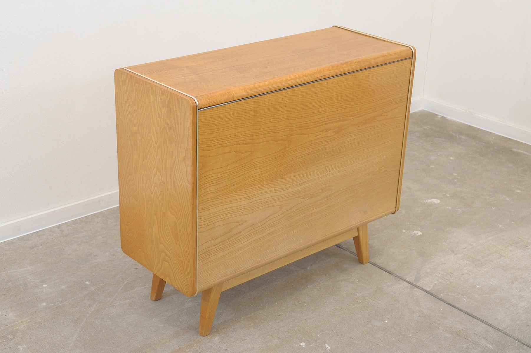 Mid century dresser by Nepožitek & Landsman for Jitona, 1970´s For Sale 6