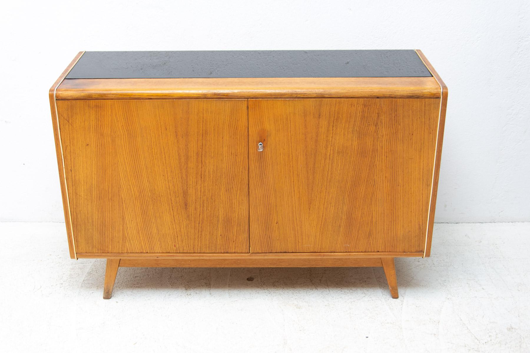 Mid-Century Dresser by Nepožitek & Landsman for Jitona, 1970's 10