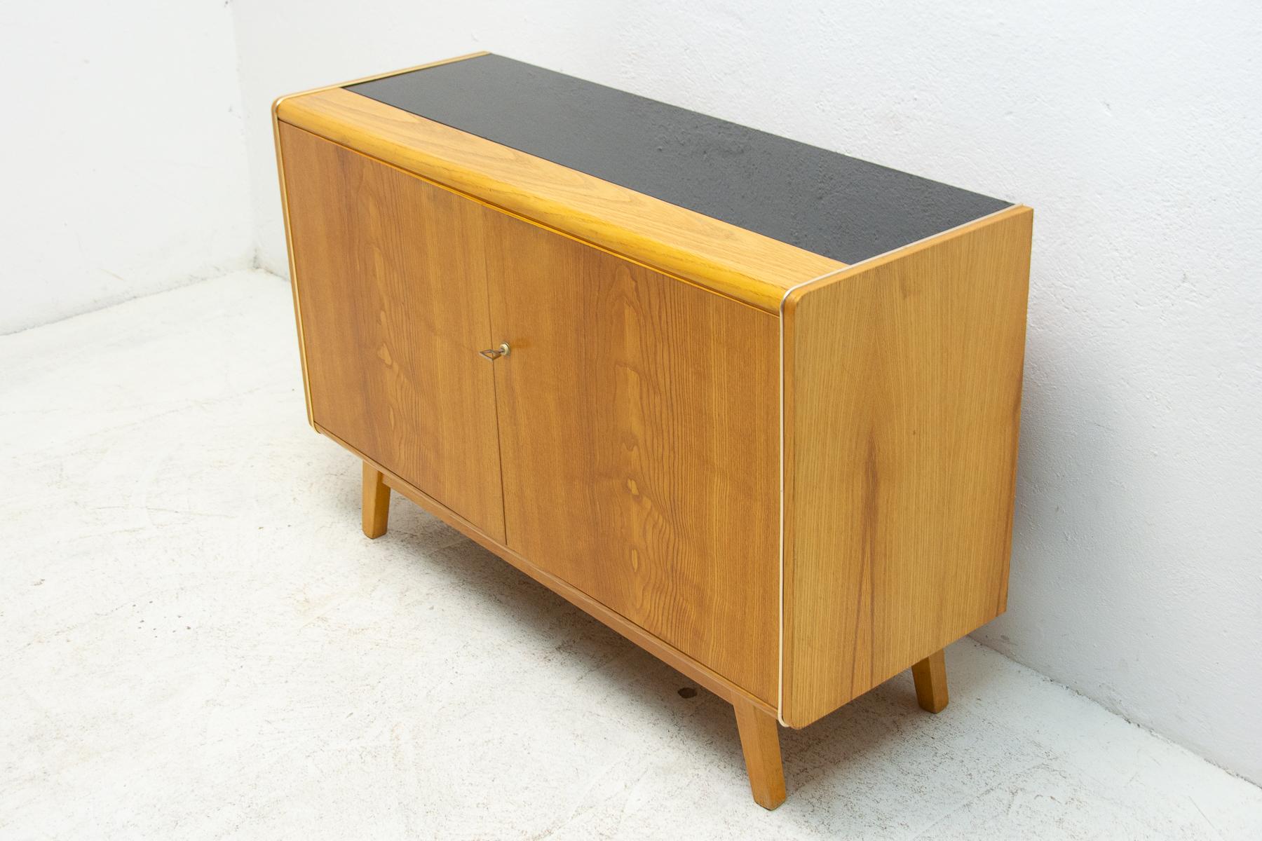Mid-Century Modern Midcentury Dresser by Nepožitek & Landsman for Jitona, 1970s For Sale