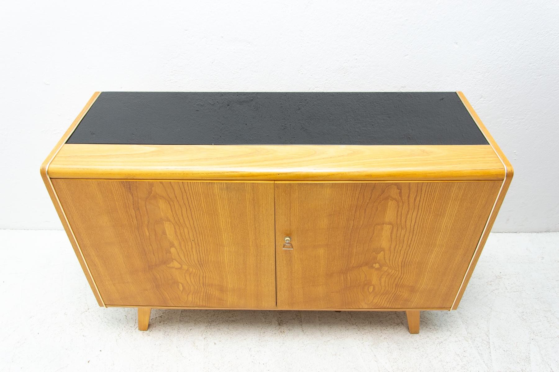 20th Century Midcentury Dresser by Nepožitek & Landsman for Jitona, 1970s For Sale