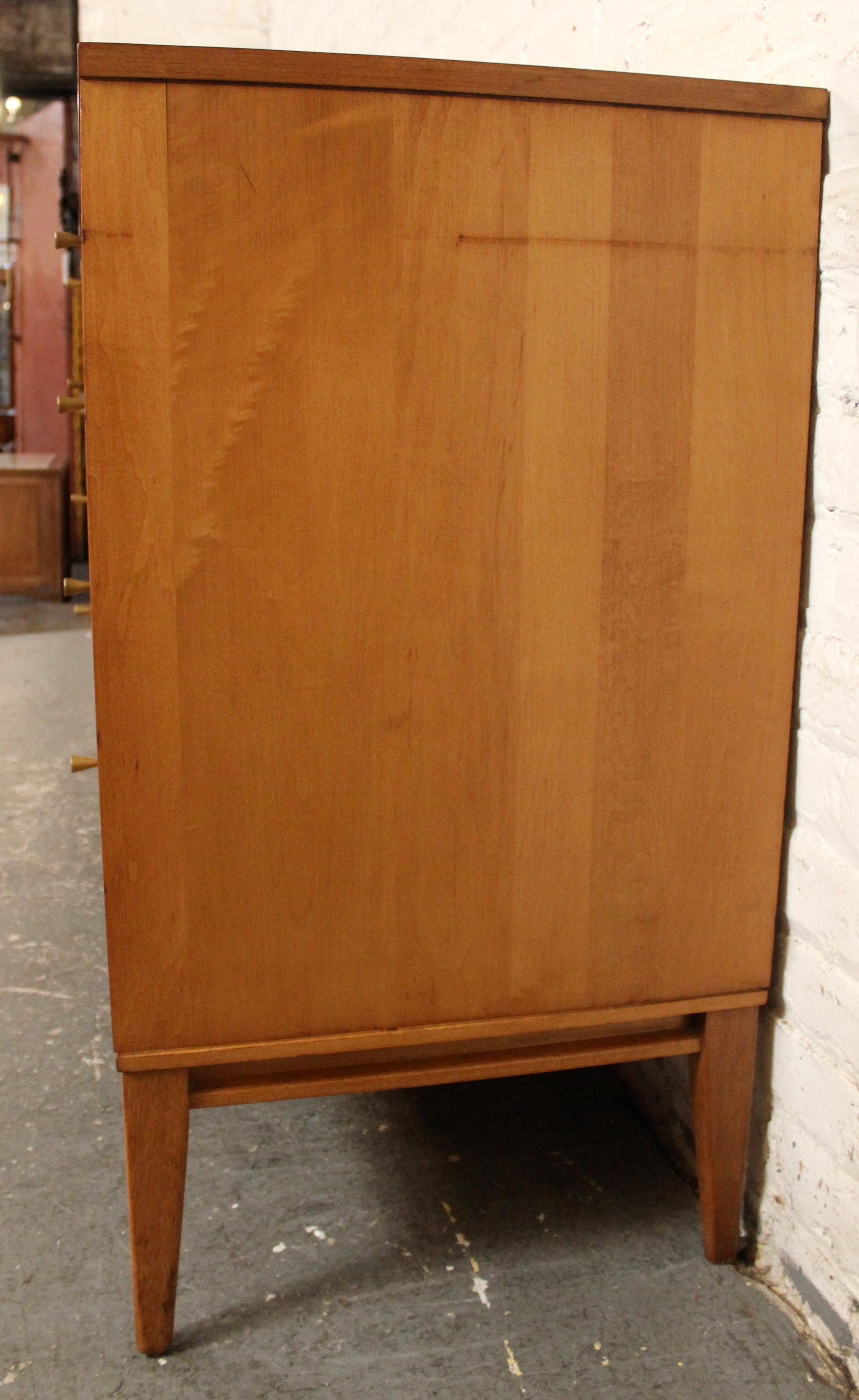 Ottone Comò di metà secolo di Paul McCobb per Planner Group by Winchendon in vendita