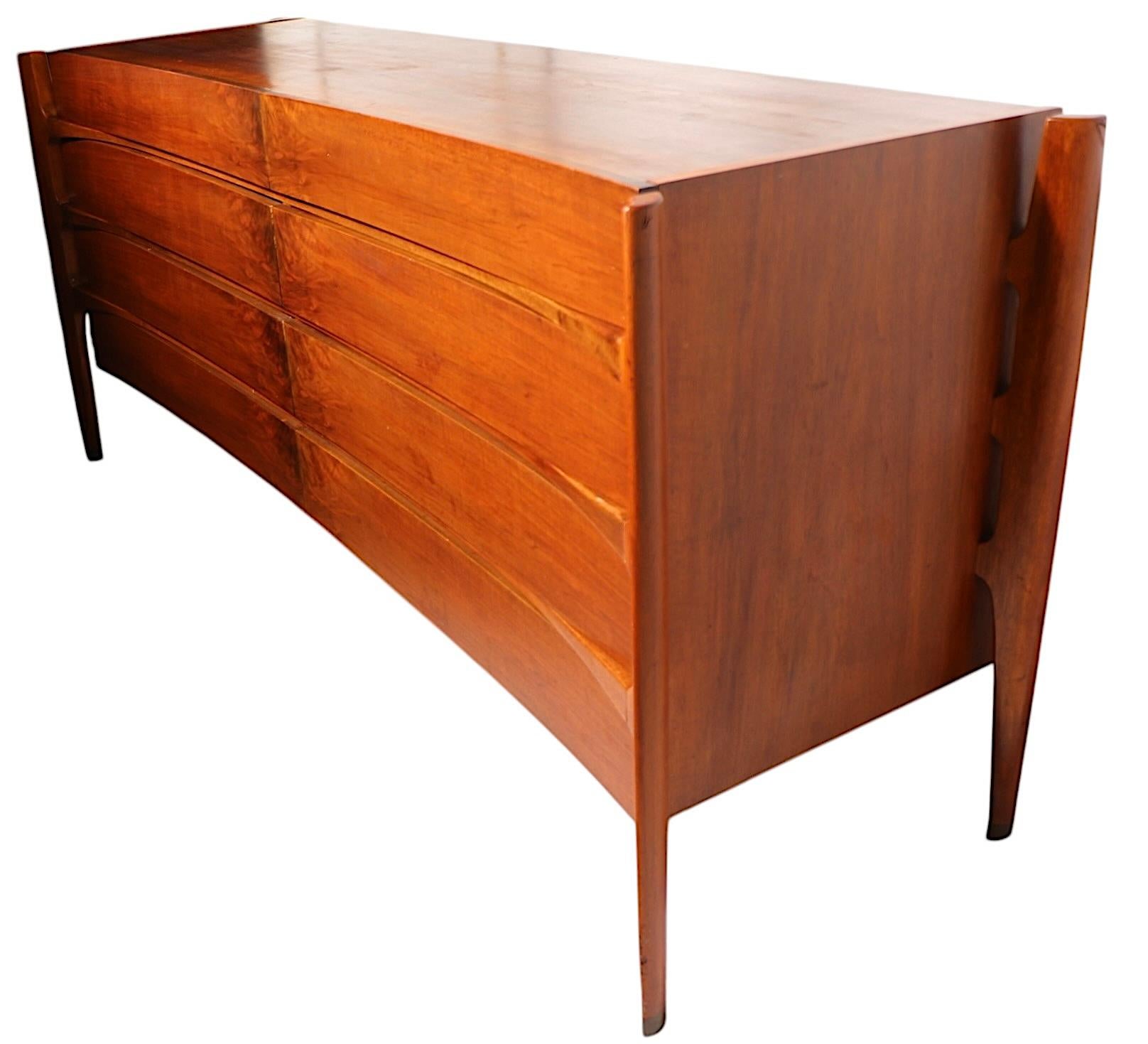 Mid Century Dresser by William Hinn for Urban Furniture made in Sweden c 1950's For Sale 13