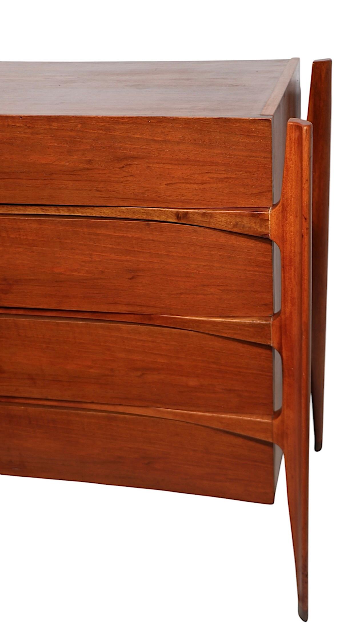 Swedish Mid Century Dresser by William Hinn for Urban Furniture made in Sweden c 1950's For Sale