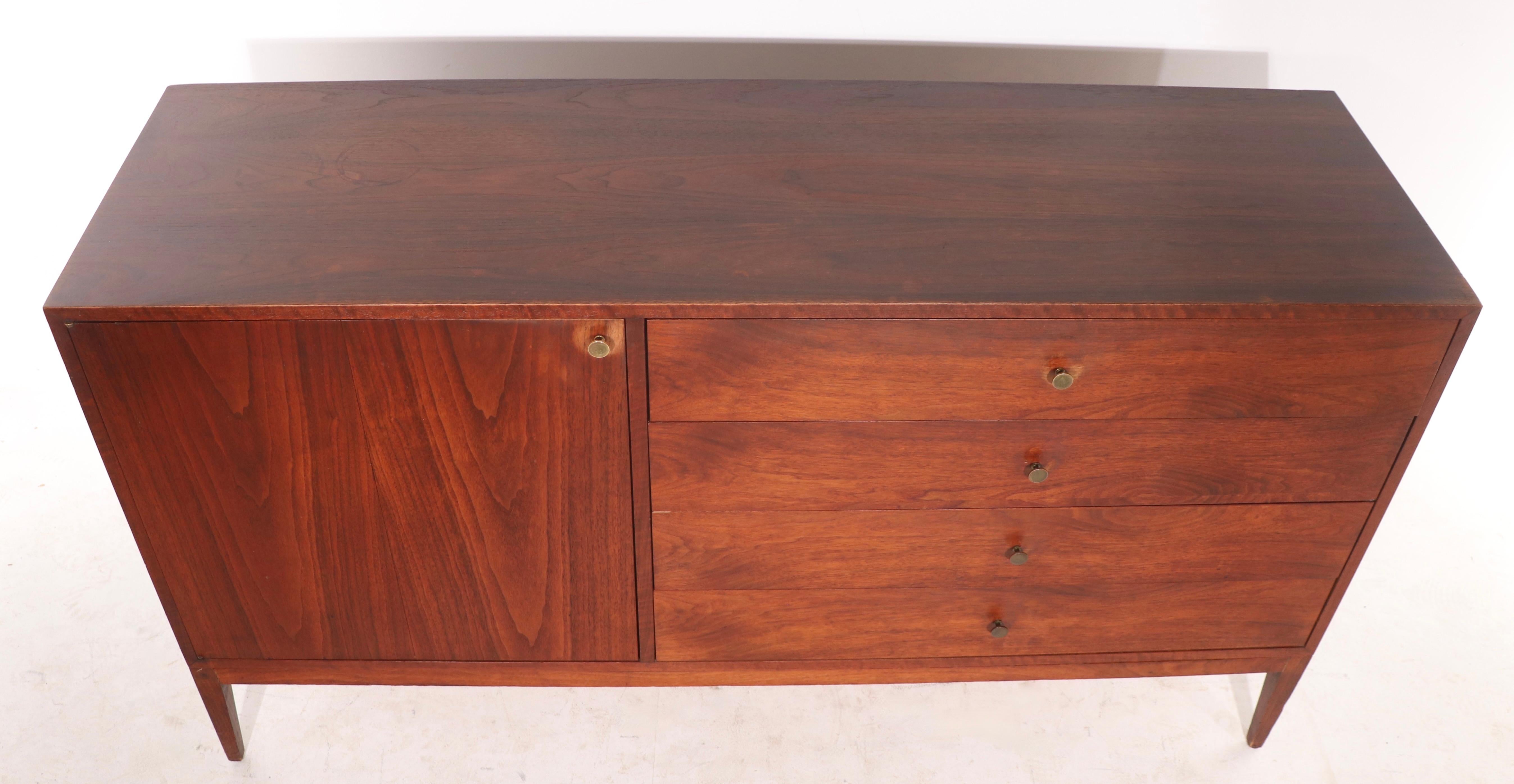 Mid-Century Dresser Cabinet Attributed to Paul McCobb For Sale 11