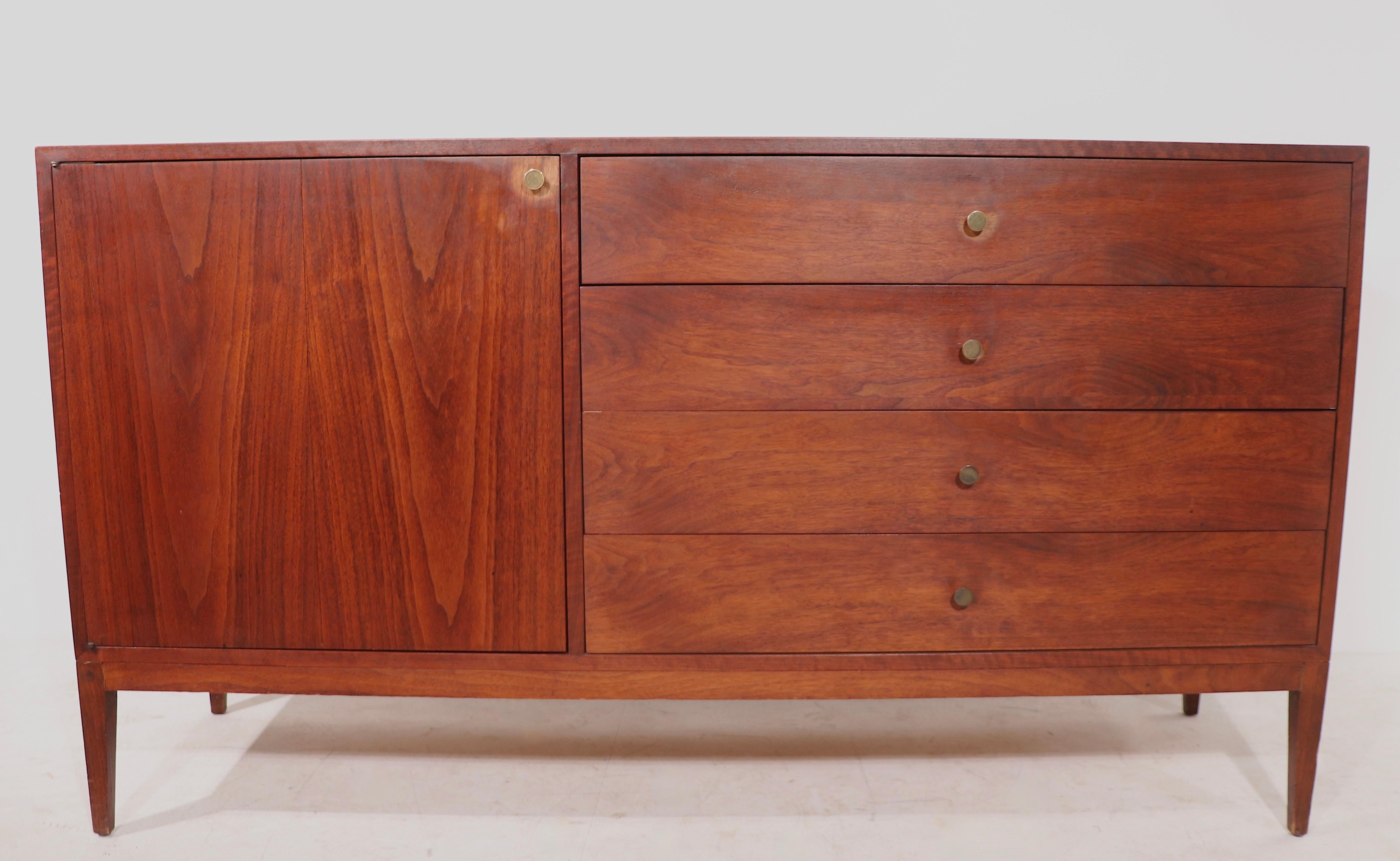 Mid-Century Dresser Cabinet Attributed to Paul McCobb For Sale 1