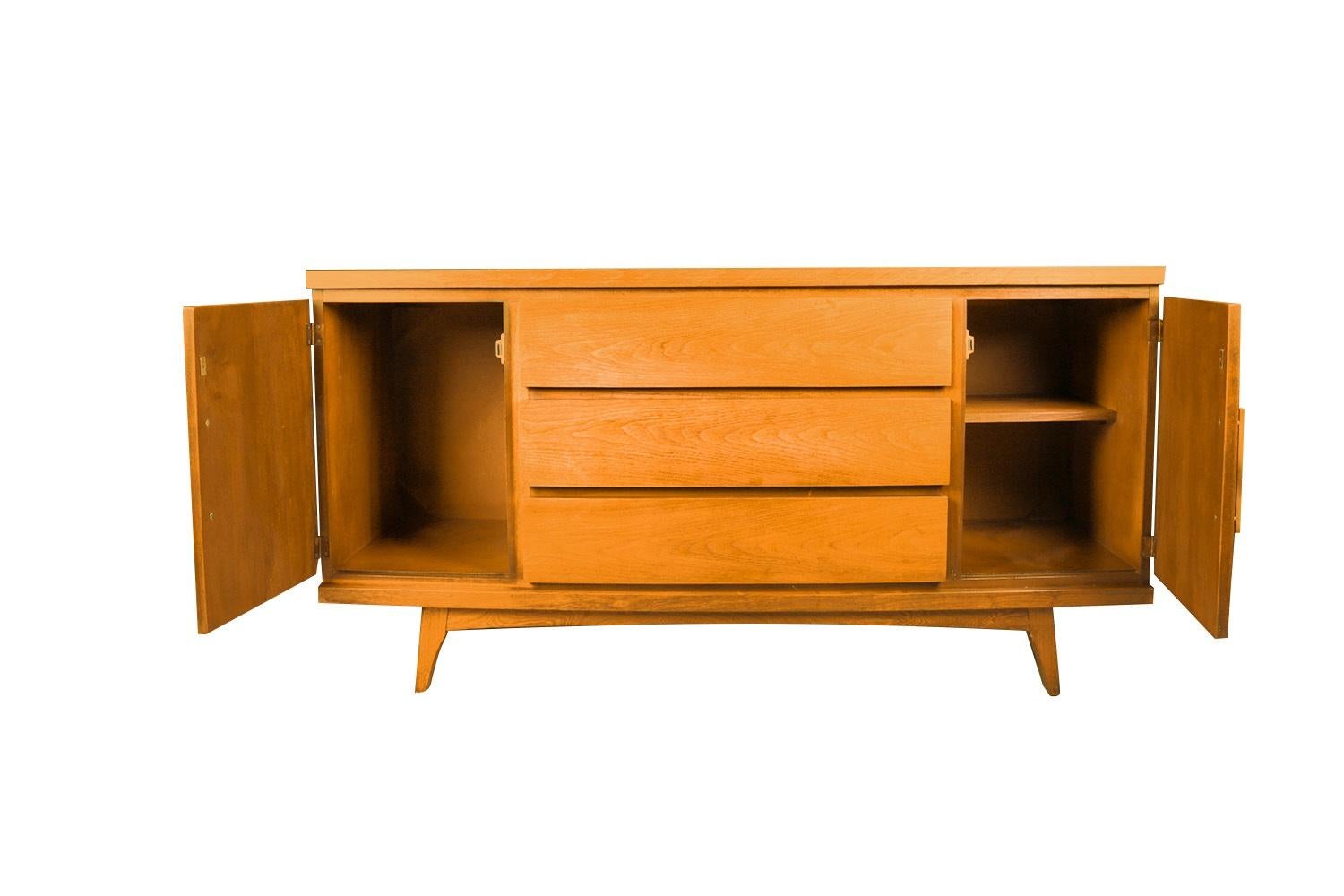 Mid-Century Modern Mid Century Dresser Credenza Brass Pulls For Sale