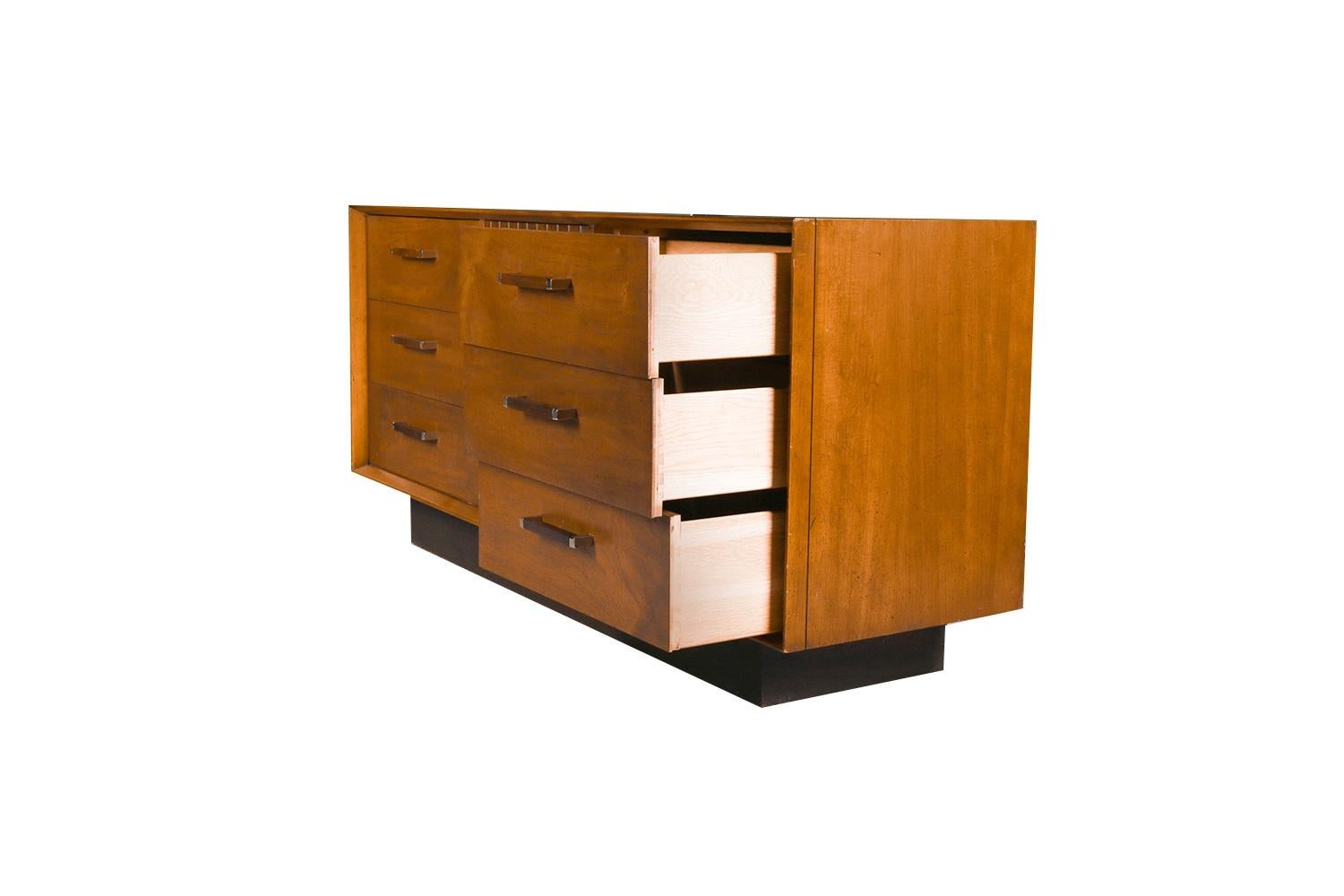 American Mid Century Dresser Credenza Lane Tower Suite For Sale