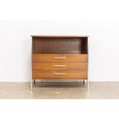 Midcentury Dresser in Walnut by Paul McCobb for Calvin, circa 1950