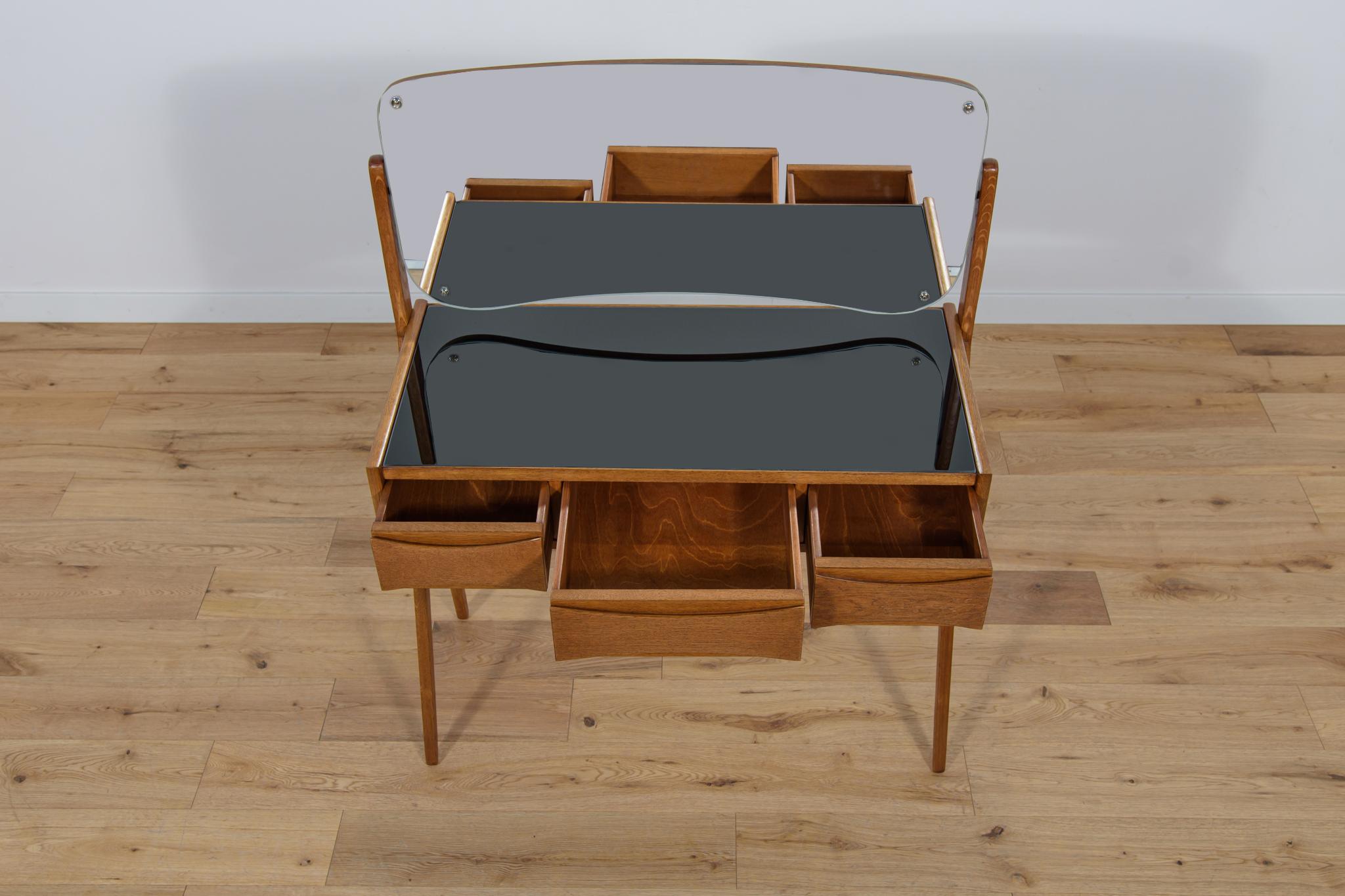 Woodwork Mid-Century Dressing Table by A. Vodder for Ølholm Møbelfabri, 1960s For Sale