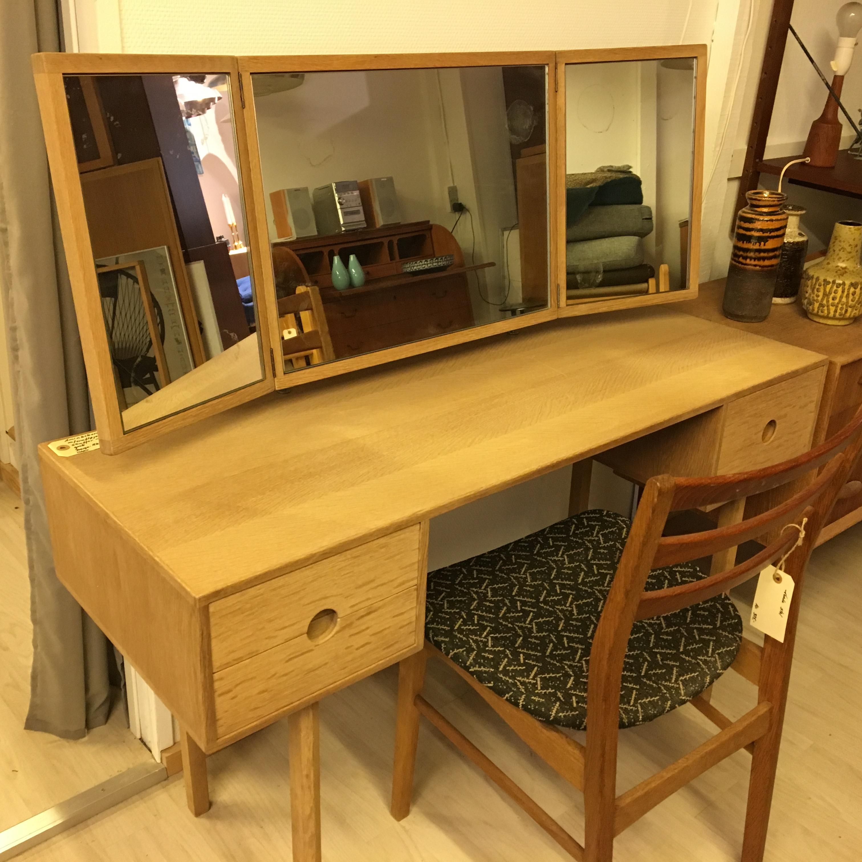 Midcentury, Dressing Table by Aksel Kjersgaard, 1960s In Good Condition In Odense, Denmark