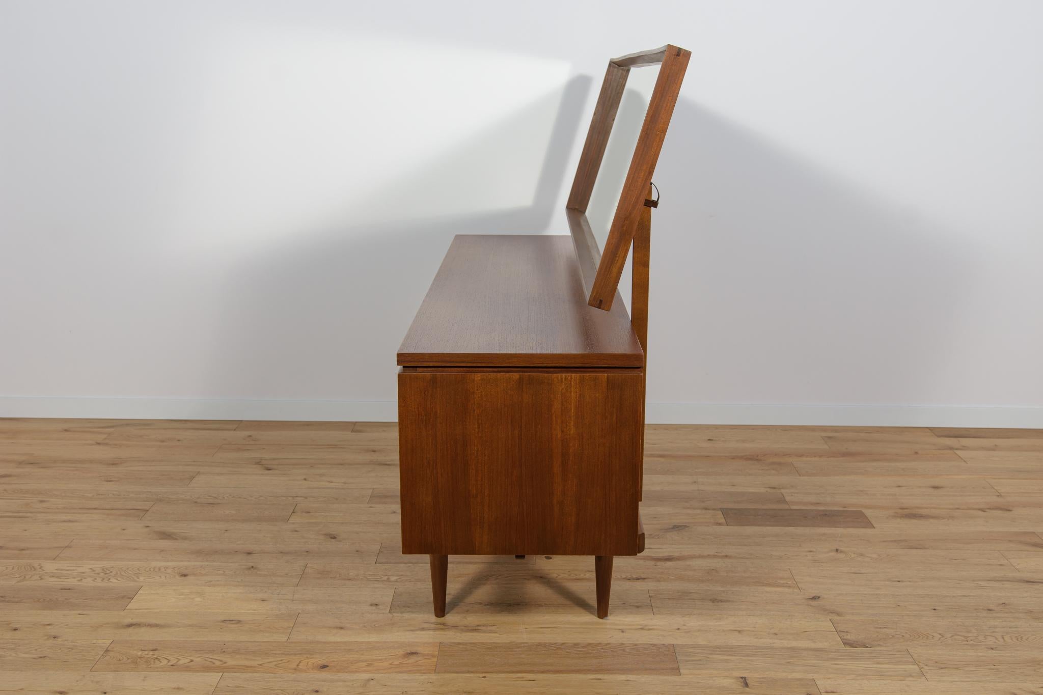 Woodwork Mid-Century Dressing Table by I. Kofod-Larsen for G-Plan, 1960s