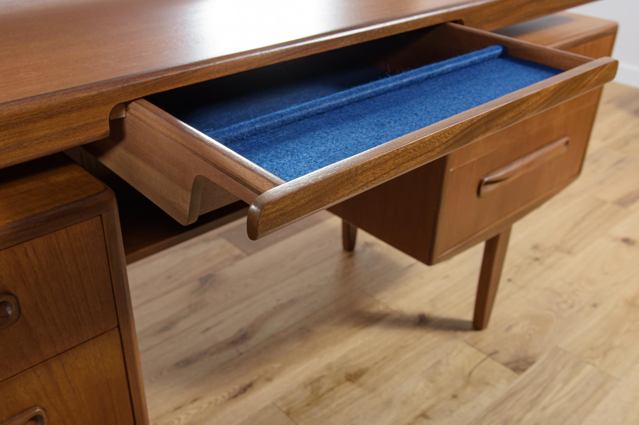 Mid Century  Dressing Table by Victor Wilkins for G-Plan, 1960s 10