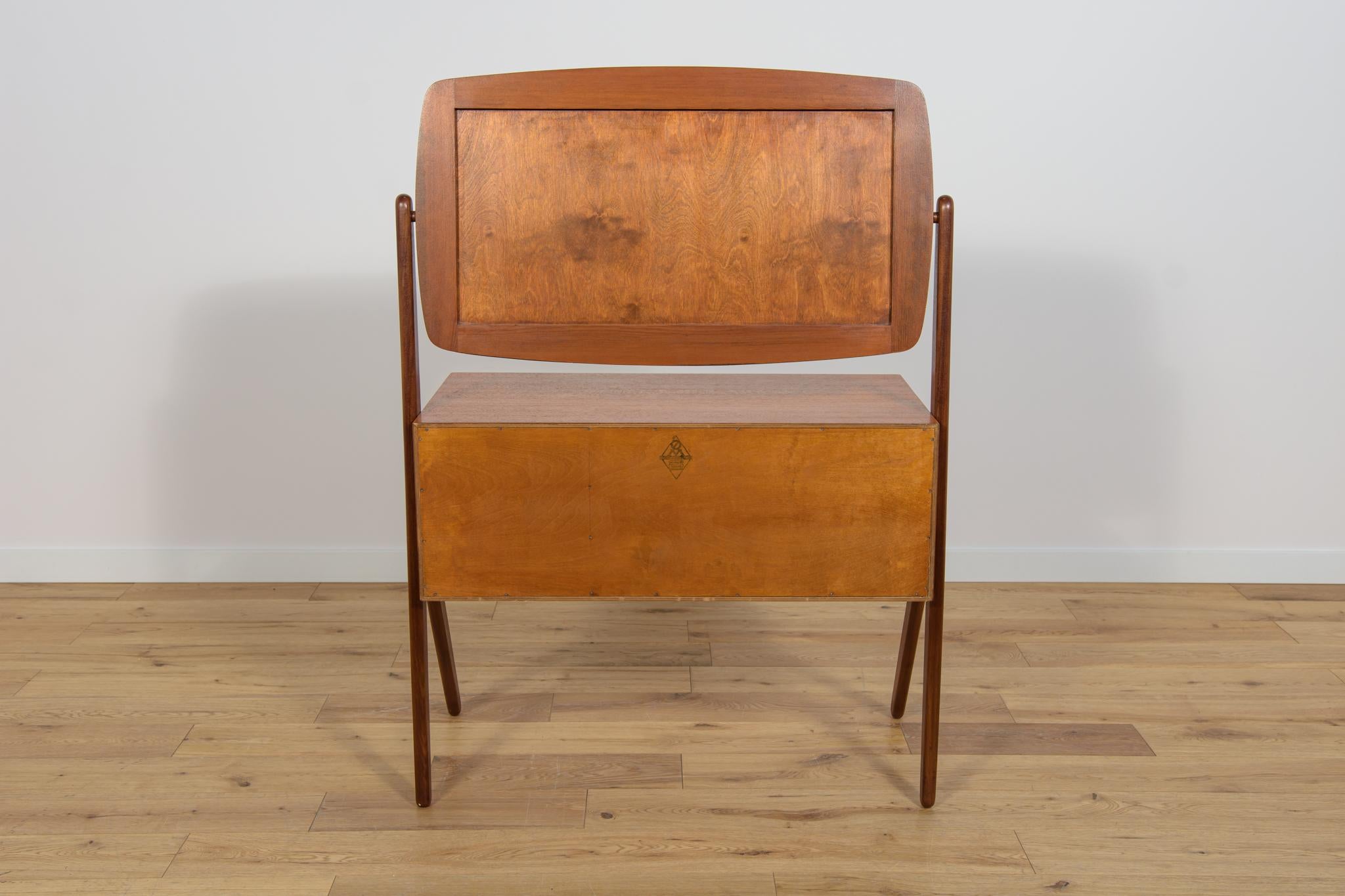 Woodwork Mid-Century Dressing Table from Ølholm Møbelfabri, 1960s For Sale