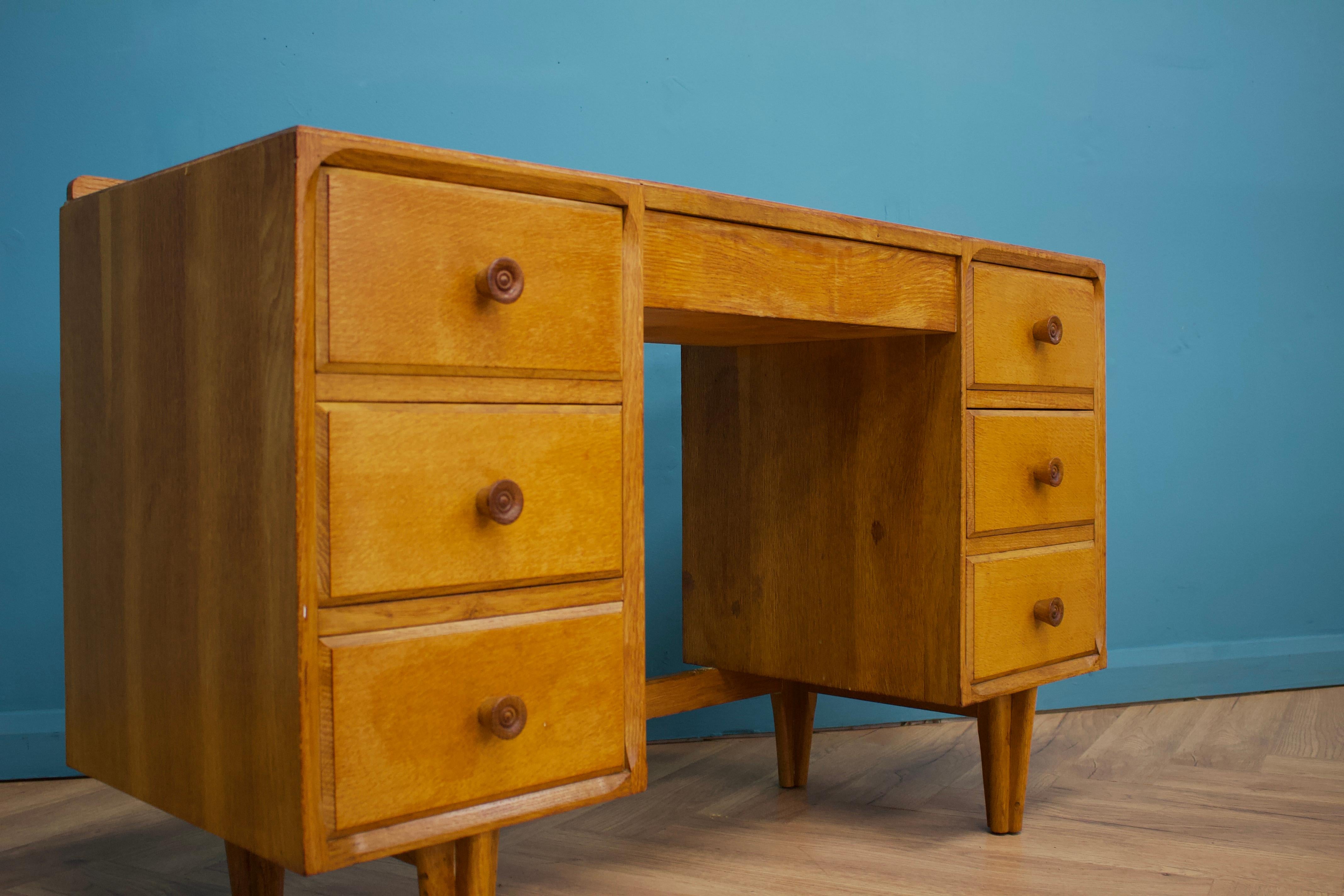 Mid-Century-Schminktisch aus Eiche, 1950er Jahre (20. Jahrhundert) im Angebot