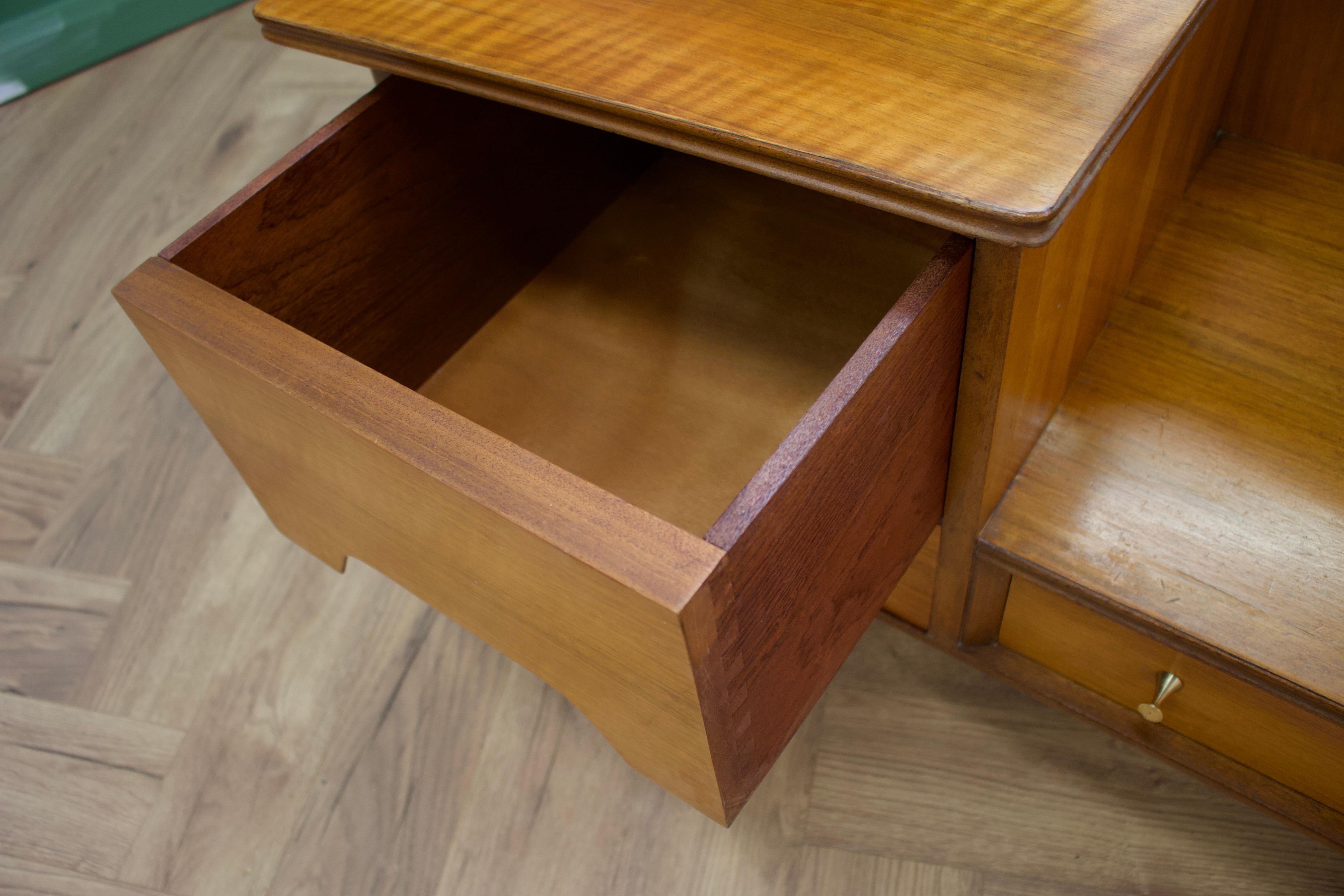 Midcentury Dressing Table in Walnut from Younger, 1960s 1