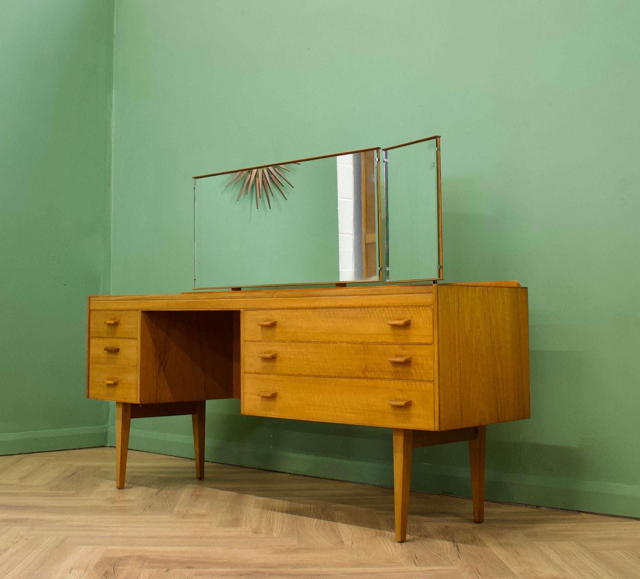 alfred cox dressing table