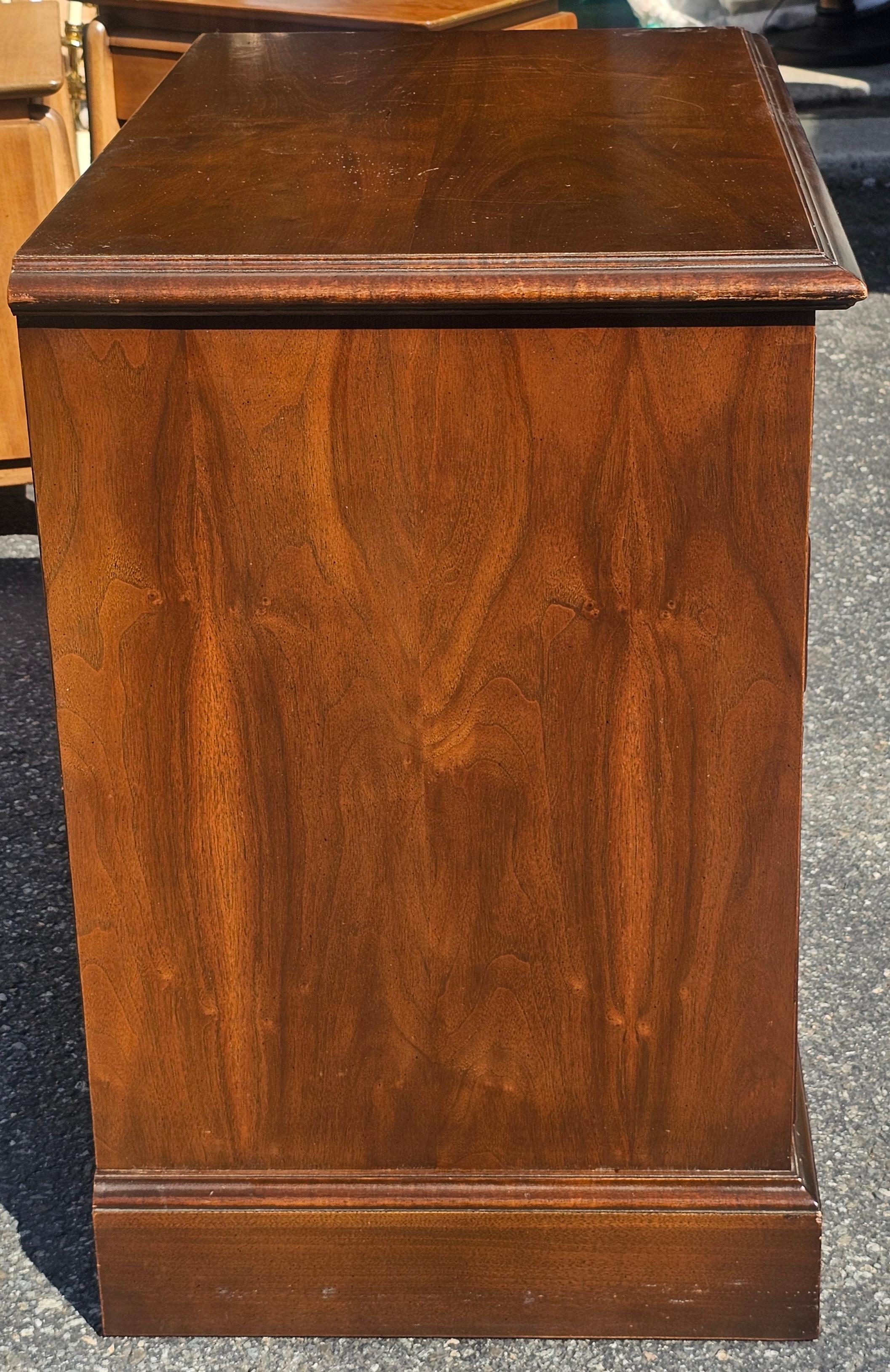Mid Century Drexel Chippendale Walnut Locking Drawer Filing Cabinet In Good Condition For Sale In Germantown, MD