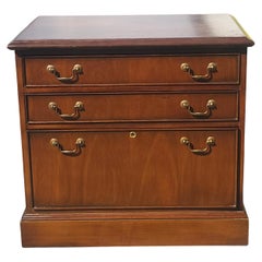 Mid Century Drexel Chippendale Nussbaum Verriegelung Schublade Ablageschrank
