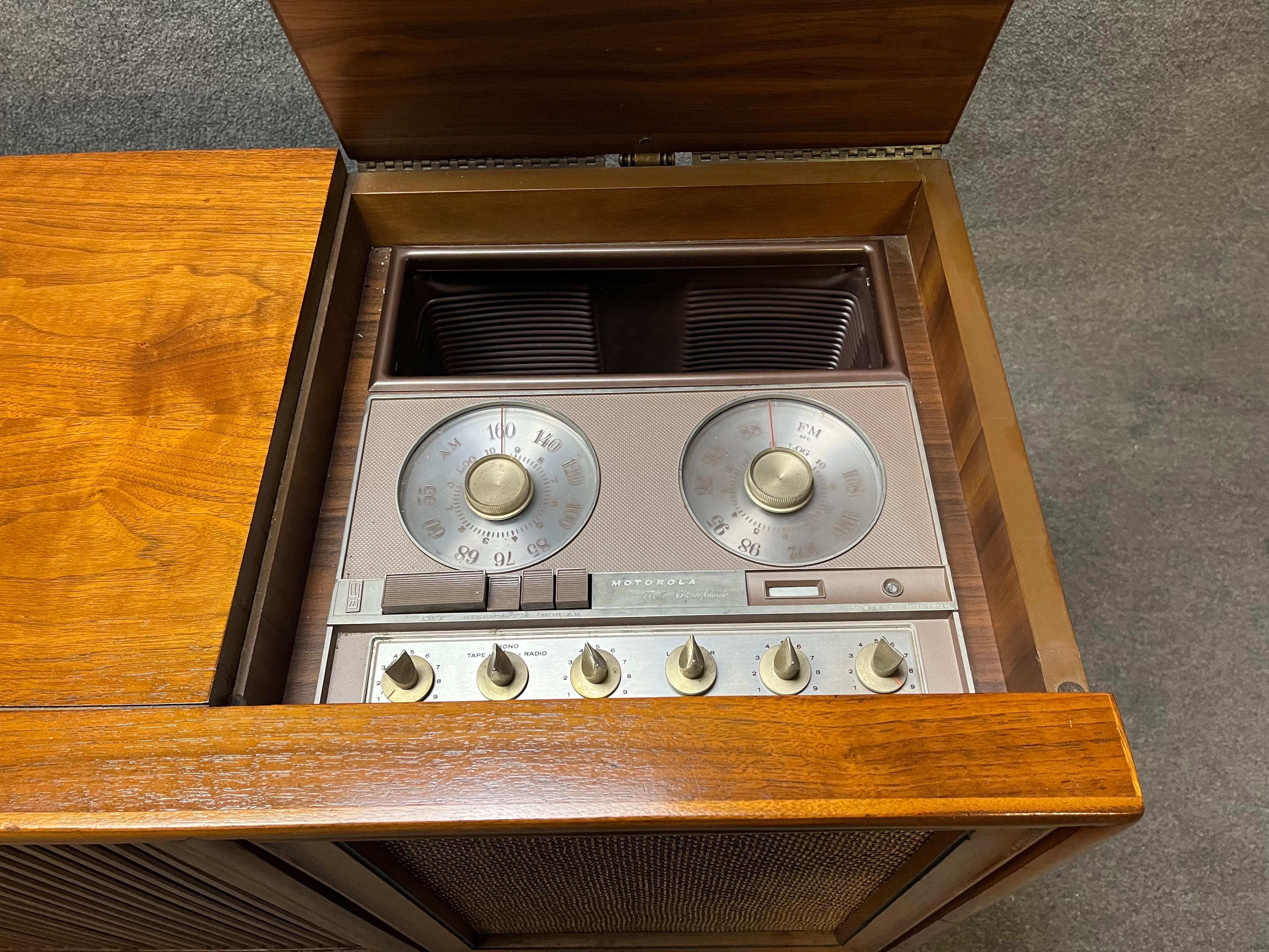 1960s motorola console stereo
