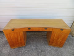 Drexel Precedent Waschtisch/Schreibtisch aus der Jahrhundertmitte von Edward Wormley